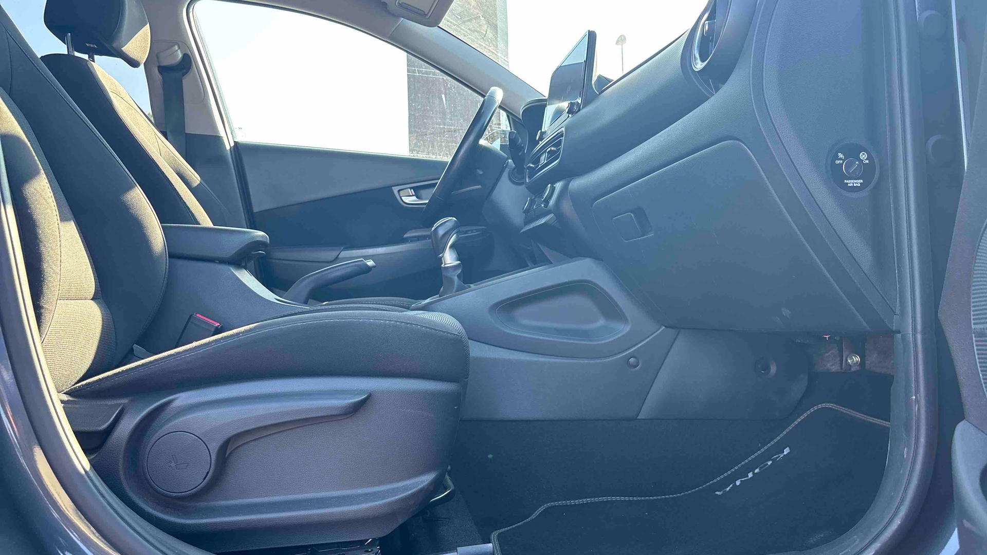 HYUNDAI Kona 1.0 T-GDi 120 Hybrid 48V Creative - Véhicule Occasion - Océane Auto HYUNDAI Kona 1.0 T-GDi 120 Hybrid 48V Creative - Véhicule Occasion Océane Auto