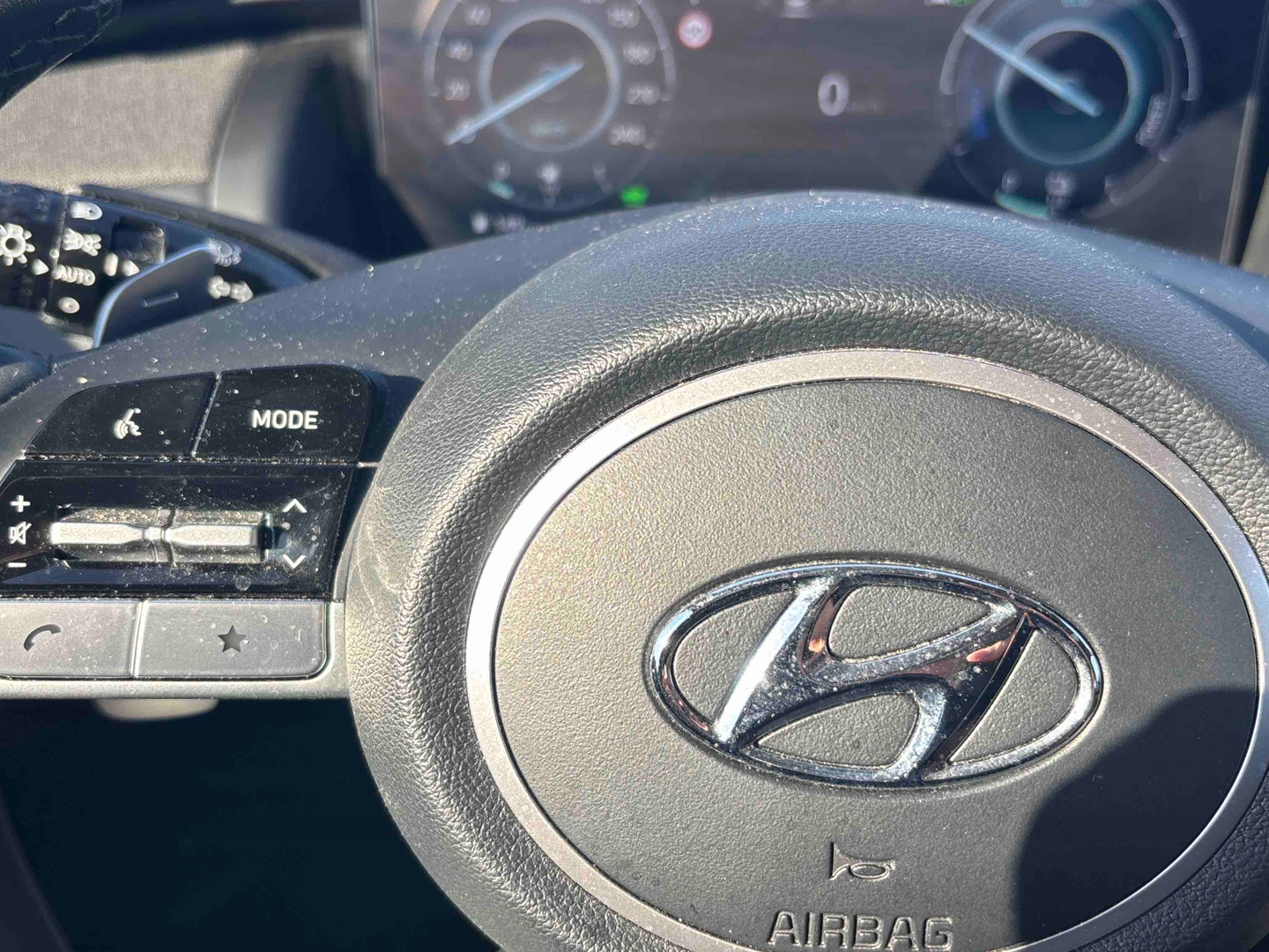 HYUNDAI Tucson 1.6 T-GDI 230 Hybrid BVA6 Creative - Véhicule Occasion - Océane Auto HYUNDAI Tucson 1.6 T-GDI 230 Hybrid BVA6 Creative - Véhicule Occasion Océane Auto