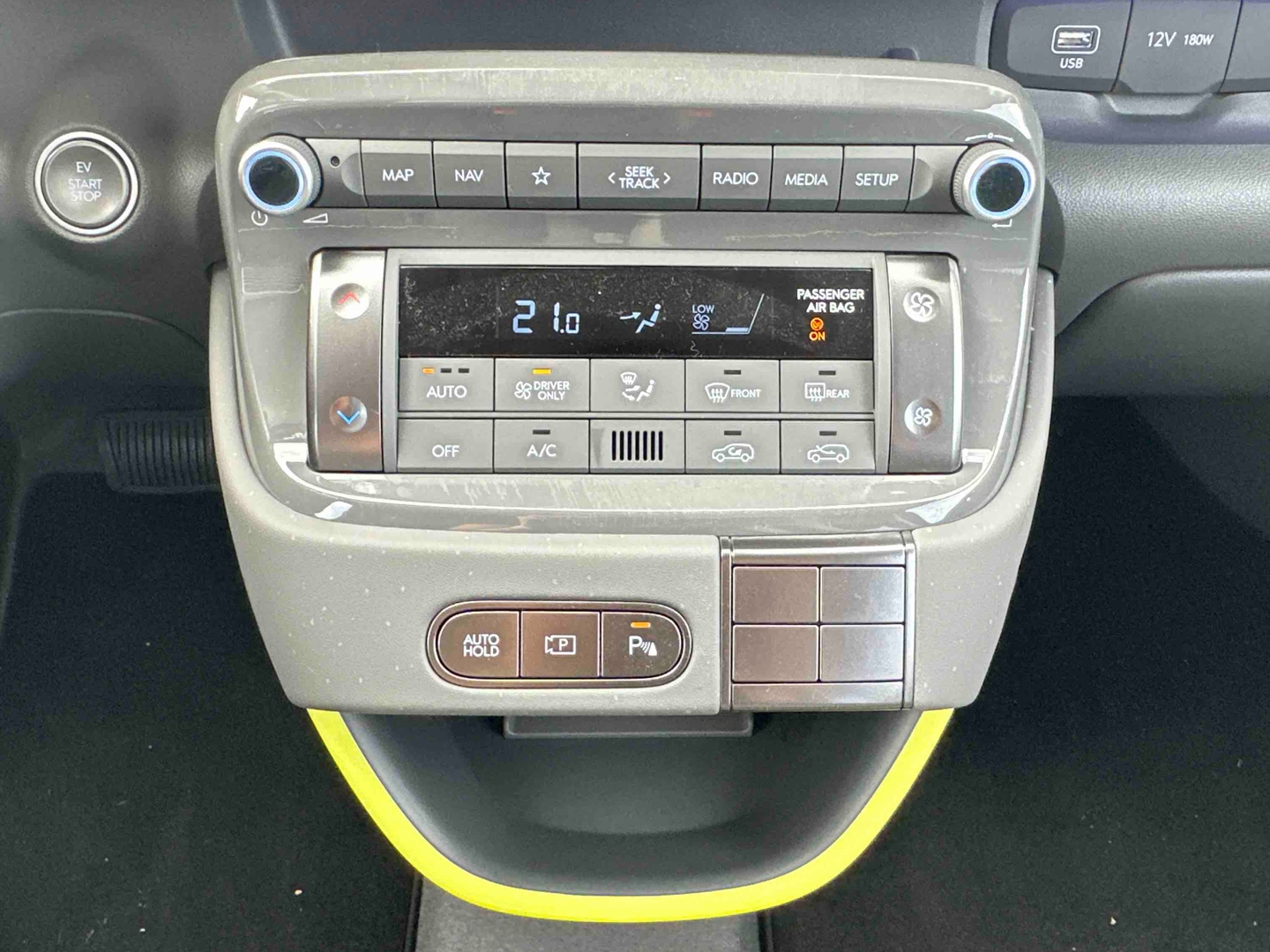 HYUNDAI Inster 49 kWh Cross Creative - Véhicule Occasion Océane Auto