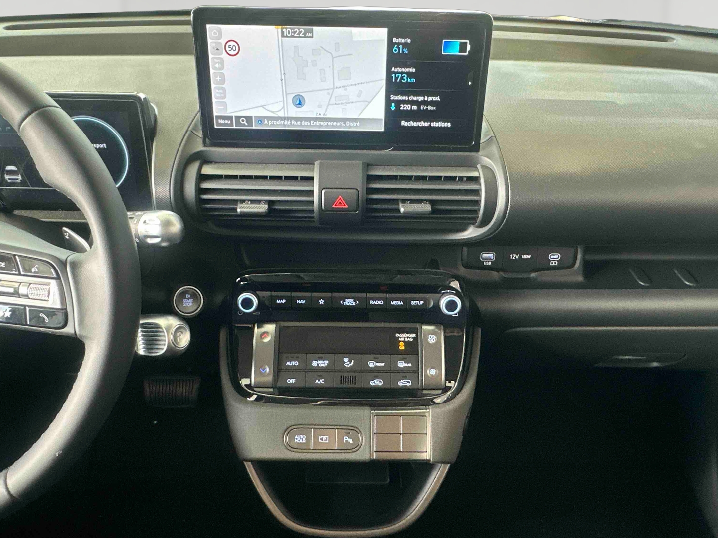 HYUNDAI Inster 42 kWh 4 pl. Intuitive - Véhicule Occasion - Océane Auto HYUNDAI Inster 42 kWh 4 pl. Intuitive - Véhicule Occasion Océane Auto