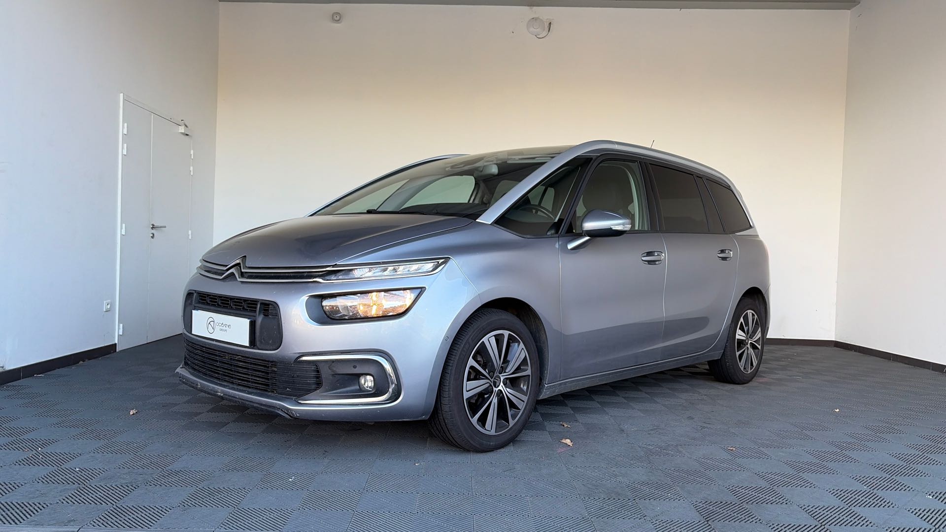 CITROEN Grand C4 Picasso BlueHDi 120 S&S Business - Véhicule Occasion - Océane Auto CITROEN Grand C4 Picasso BlueHDi 120 S&S Business - Véhicule Occasion Océane Auto