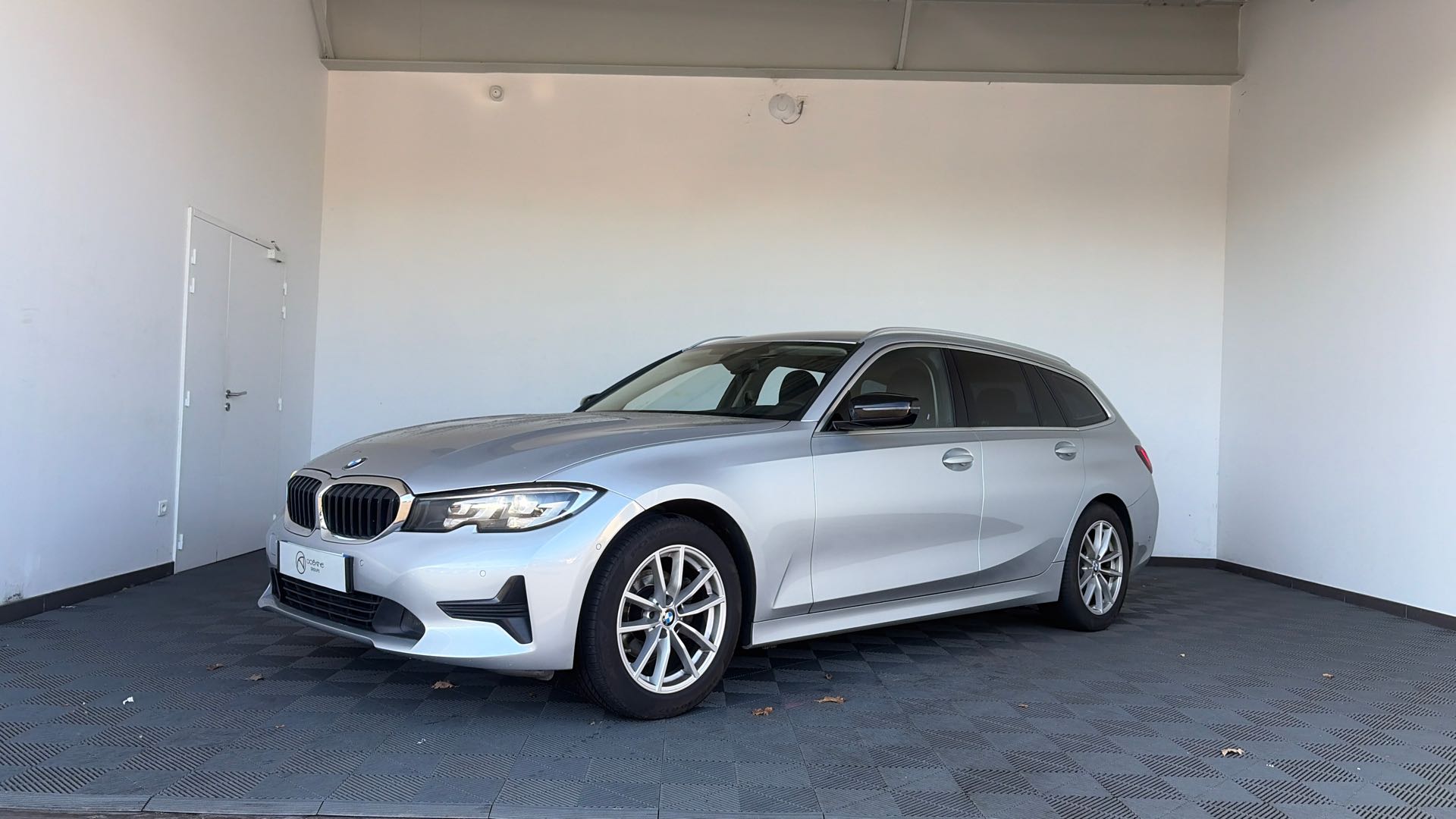 BMW Touring 318d 150 ch BVA8 Business Design - Véhicule Occasion - Océane Auto BMW Touring 318d 150 ch BVA8 Business Design - Véhicule Occasion Océane Auto