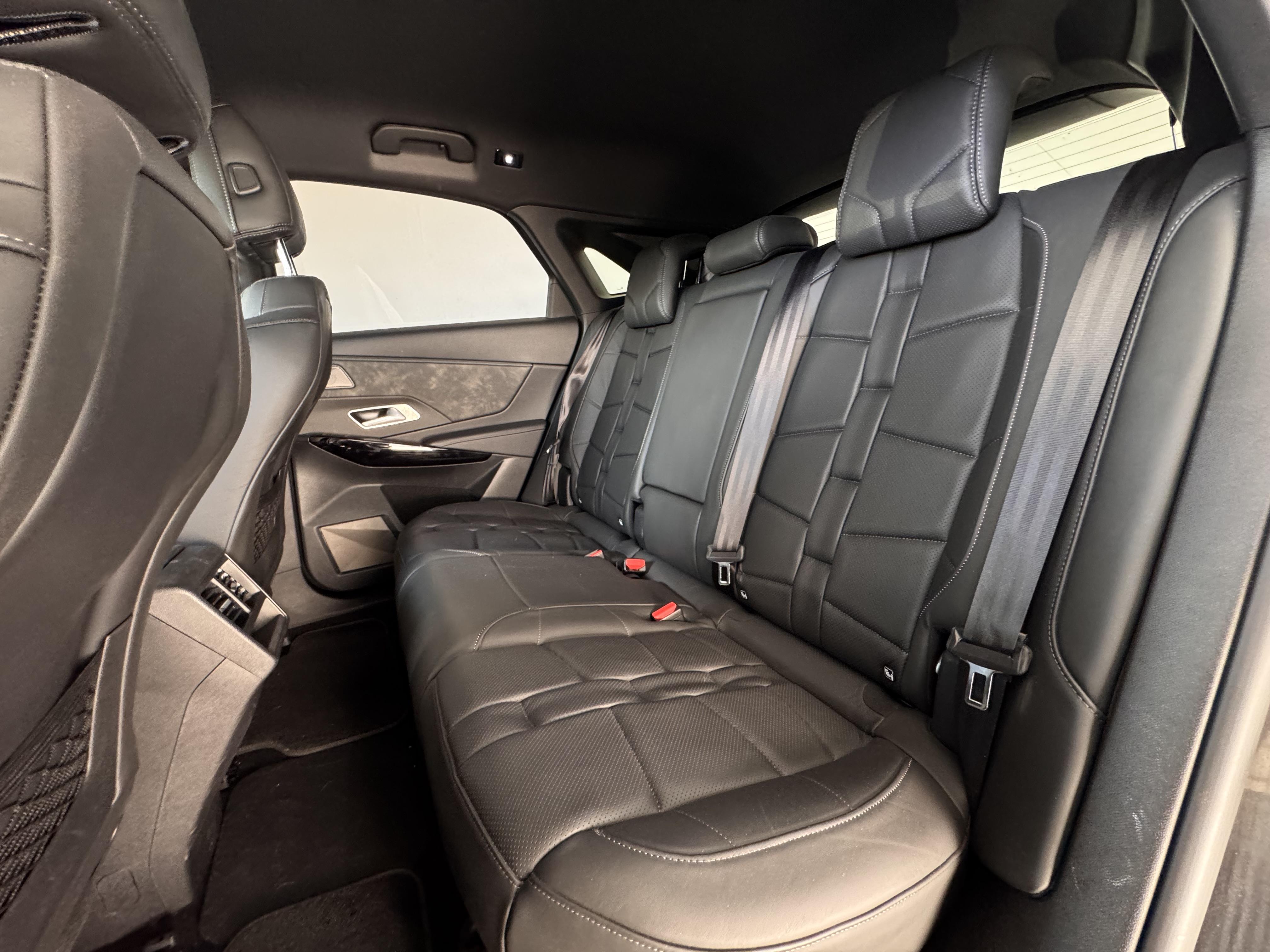 DS DS7 Crossback BlueHDi 130 EAT8 Rivoli - Véhicule Occasion Océane Auto