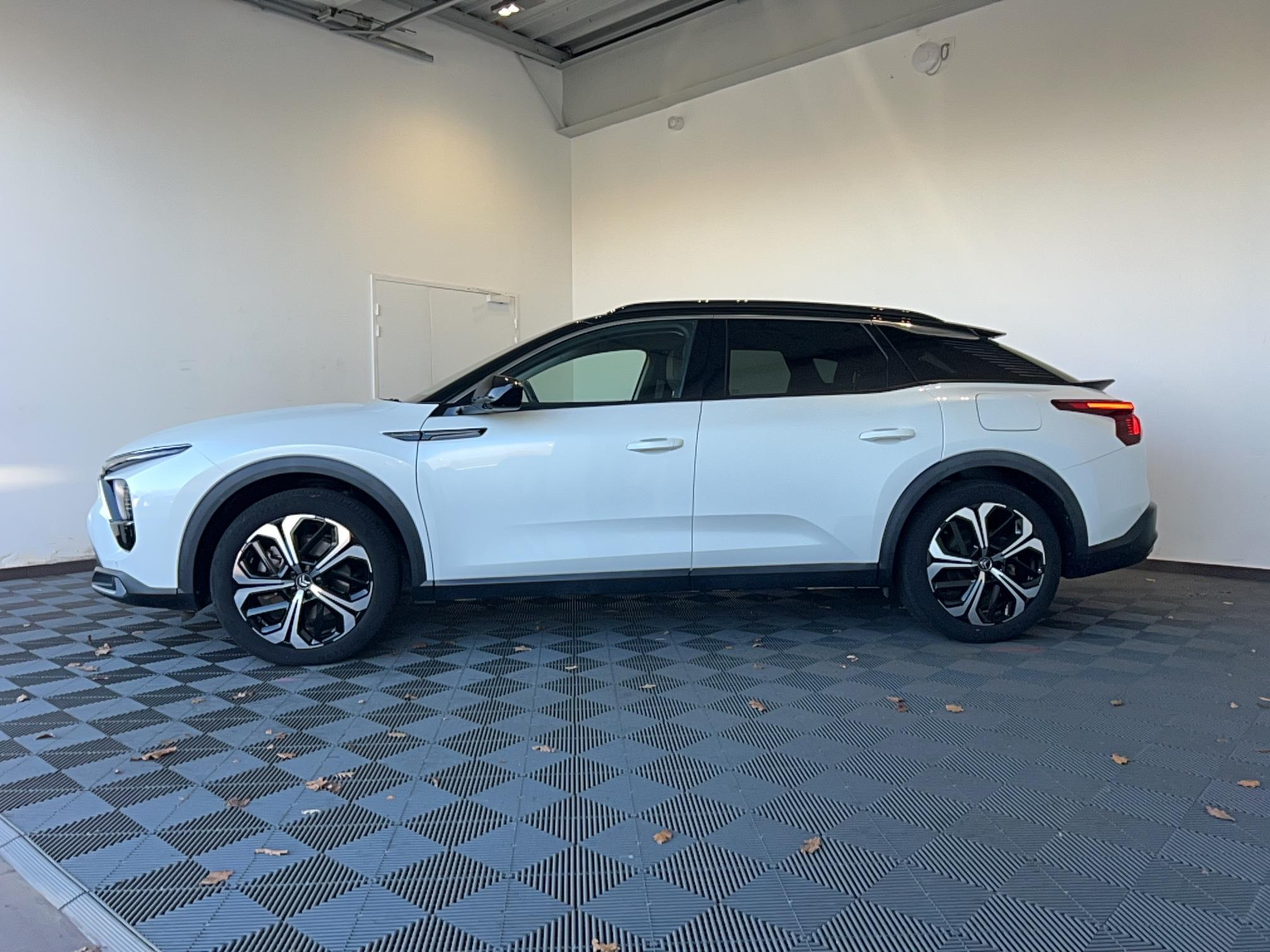 CITROEN C5 X Hybride Rechargeable 225 S&S e-EAT8 Shine Pack - Véhicule Occasion - Océane Auto CITROEN C5 X Hybride Rechargeable 225 S&S e-EAT8 Shine Pack - Véhicule Occasion Océane Auto