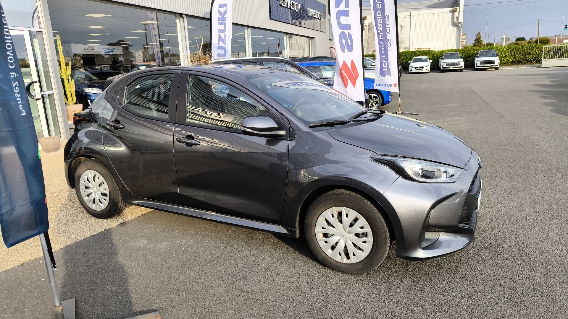 TOYOTA Yaris Hybride 116h Dynamic - Véhicule Occasion - Océane Auto TOYOTA Yaris Hybride 116h Dynamic - Véhicule Occasion Océane Auto