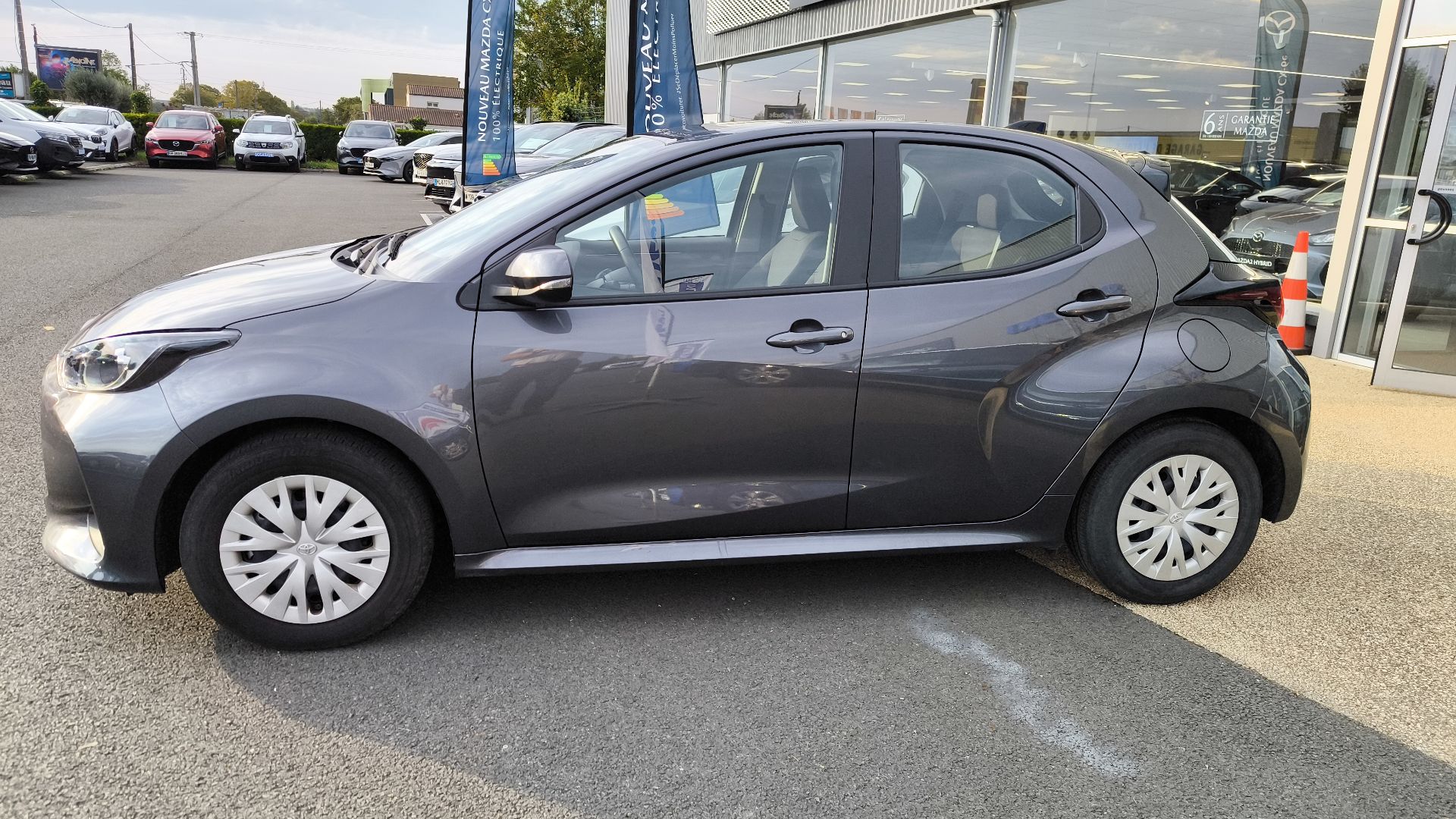 TOYOTA Yaris Hybride 116h Dynamic - Véhicule Occasion - Océane Auto TOYOTA Yaris Hybride 116h Dynamic - Véhicule Occasion Océane Auto