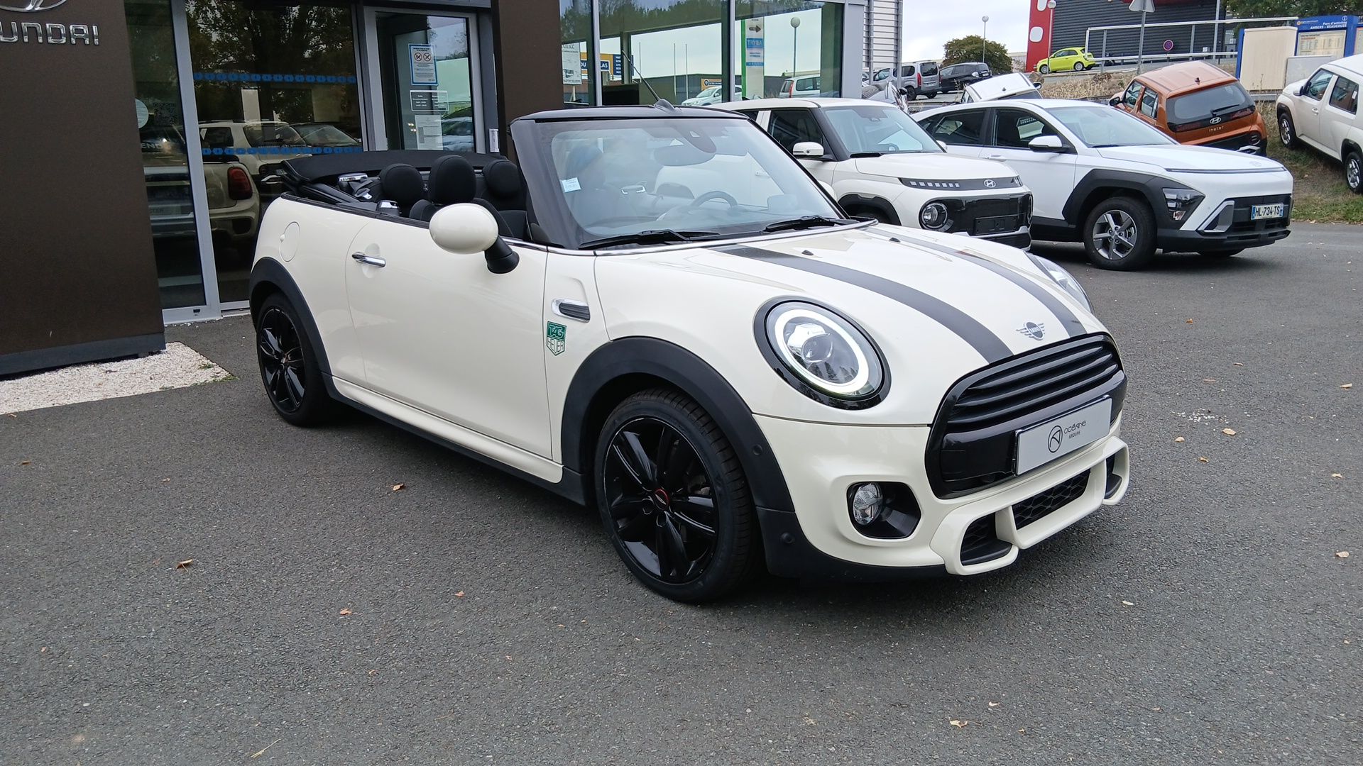 MINI Cabriolet Cooper 136 ch BVA7 - Véhicule Occasion - Océane Auto MINI Cabriolet Cooper 136 ch BVA7 - Véhicule Occasion Océane Auto