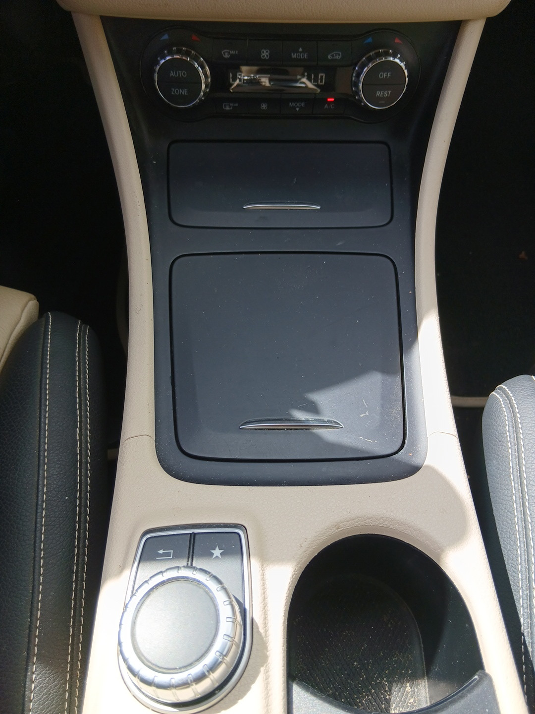 MERCEDES Classe GLA 200 d Sensation 7-G DCT A - Véhicule Occasion - Océane Auto MERCEDES Classe GLA 200 d Sensation 7-G DCT A - Véhicule Occasion Océane Auto