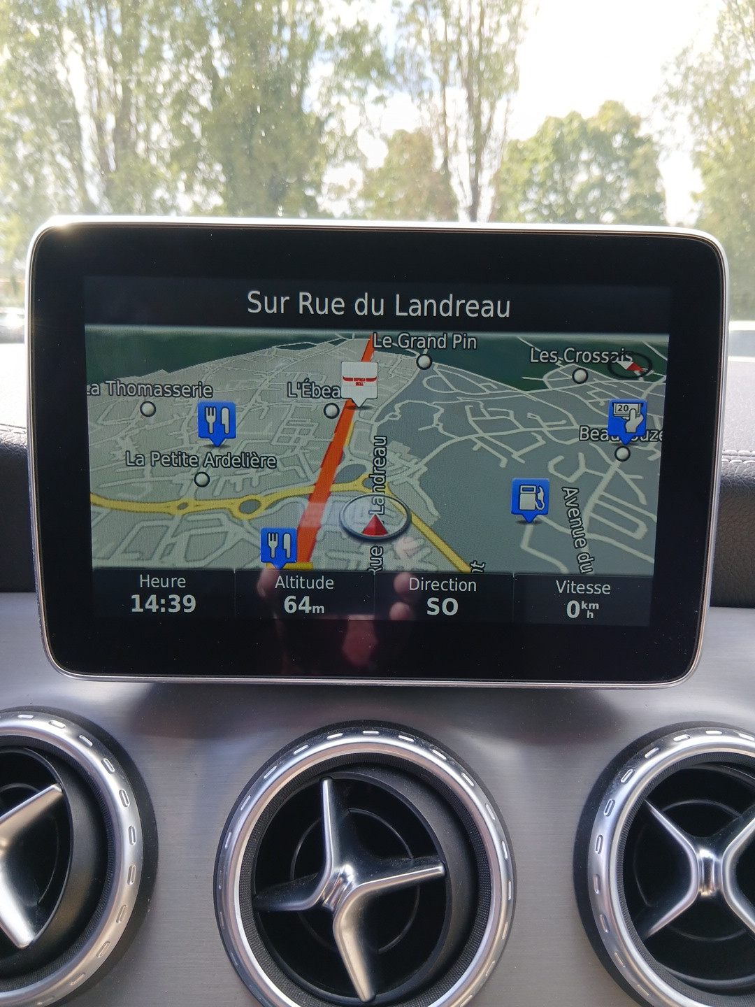 MERCEDES Classe GLA 200 d Sensation 7-G DCT A - Véhicule Occasion - Océane Auto MERCEDES Classe GLA 200 d Sensation 7-G DCT A - Véhicule Occasion Océane Auto