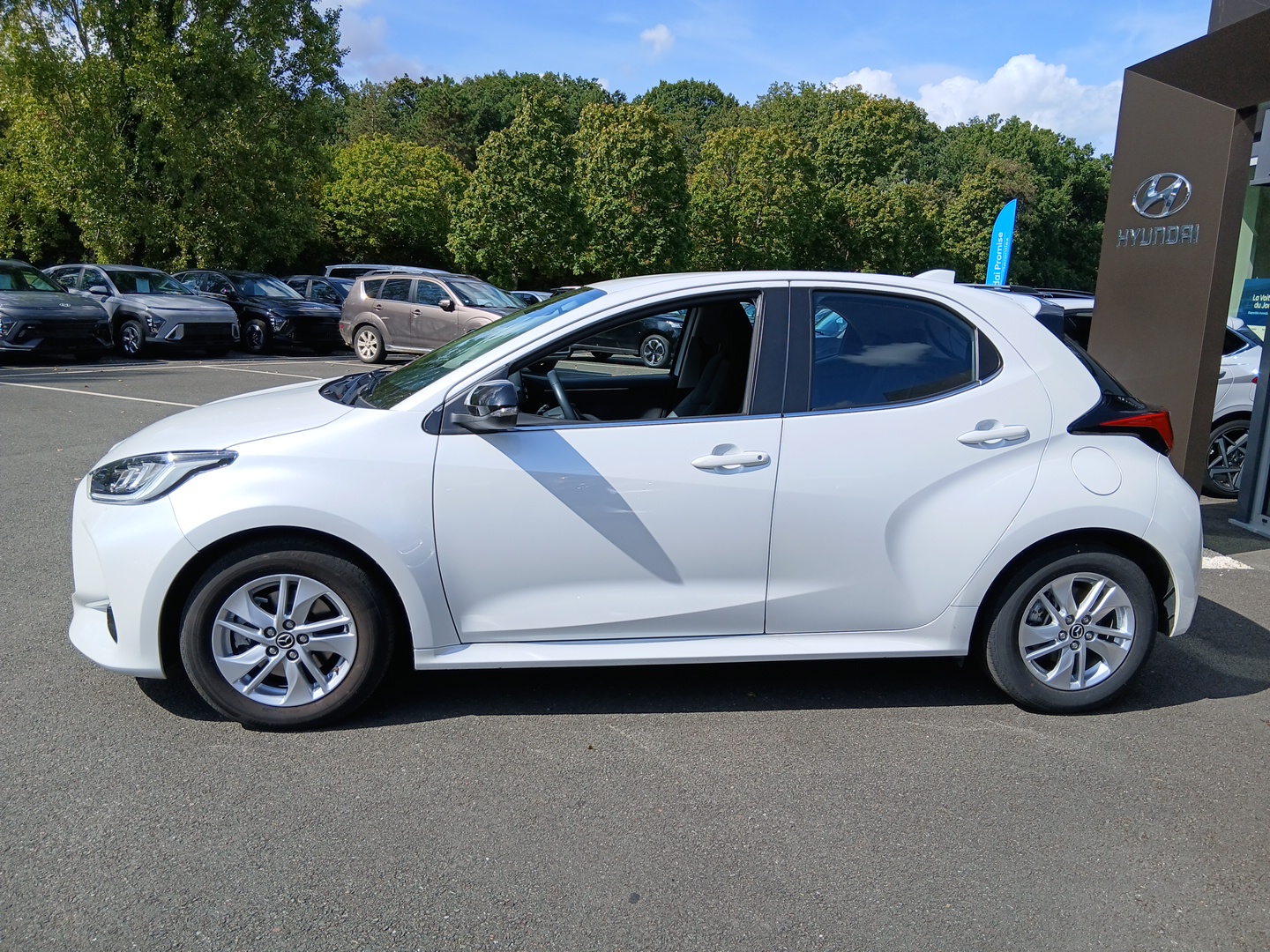 MAZDA Mazda2 Hybrid 1.5L CVT 116 ch Agile Pack Confort - Véhicule Occasion - Océane Auto MAZDA Mazda2 Hybrid 1.5L CVT 116 ch Agile Pack Confort - Véhicule Occasion Océane Auto
