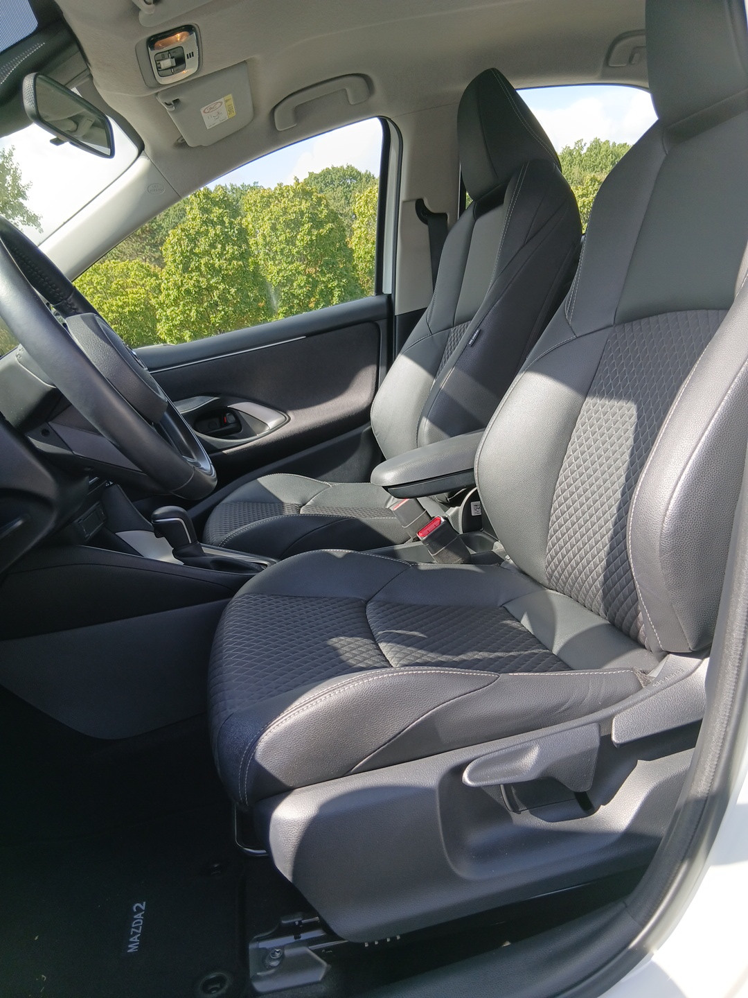 MAZDA Mazda2 Hybrid 1.5L CVT 116 ch Agile Pack Confort - Véhicule Occasion - Océane Auto MAZDA Mazda2 Hybrid 1.5L CVT 116 ch Agile Pack Confort - Véhicule Occasion Océane Auto
