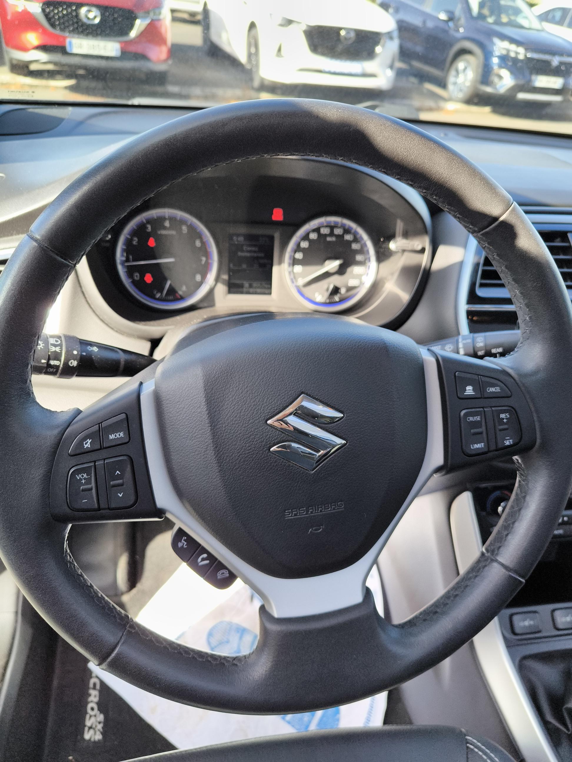 SUZUKI S-Cross 1.4 Boosterjet Style - Véhicule Occasion - Océane Auto SUZUKI S-Cross 1.4 Boosterjet Style - Véhicule Occasion Océane Auto