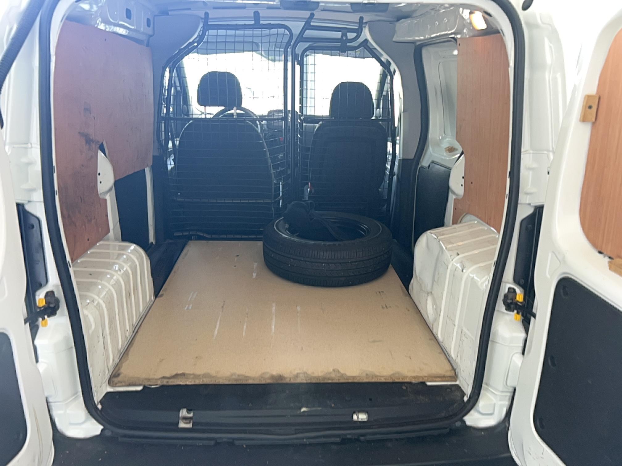 FIAT FIORINO TOLE 1.3 16V MULTIJET 80 PRO LOUNGE - Véhicule Occasion - Océane Auto FIAT FIORINO TOLE 1.3 16V MULTIJET 80 PRO LOUNGE - Véhicule Occasion Océane Auto