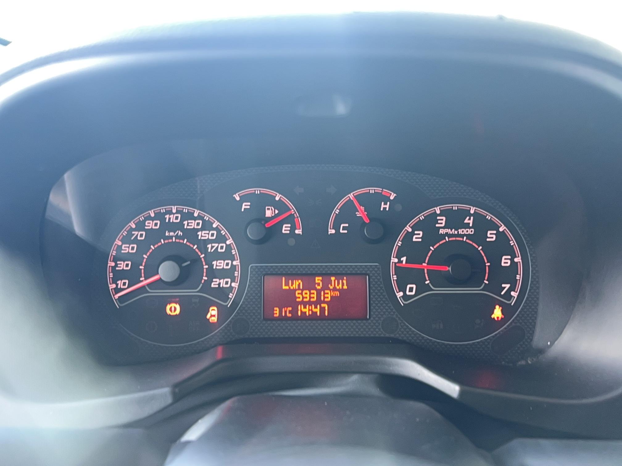 FIAT FIORINO TOLE 1.3 16V MULTIJET 80 PRO LOUNGE - Véhicule Occasion - Océane Auto FIAT FIORINO TOLE 1.3 16V MULTIJET 80 PRO LOUNGE - Véhicule Occasion Océane Auto