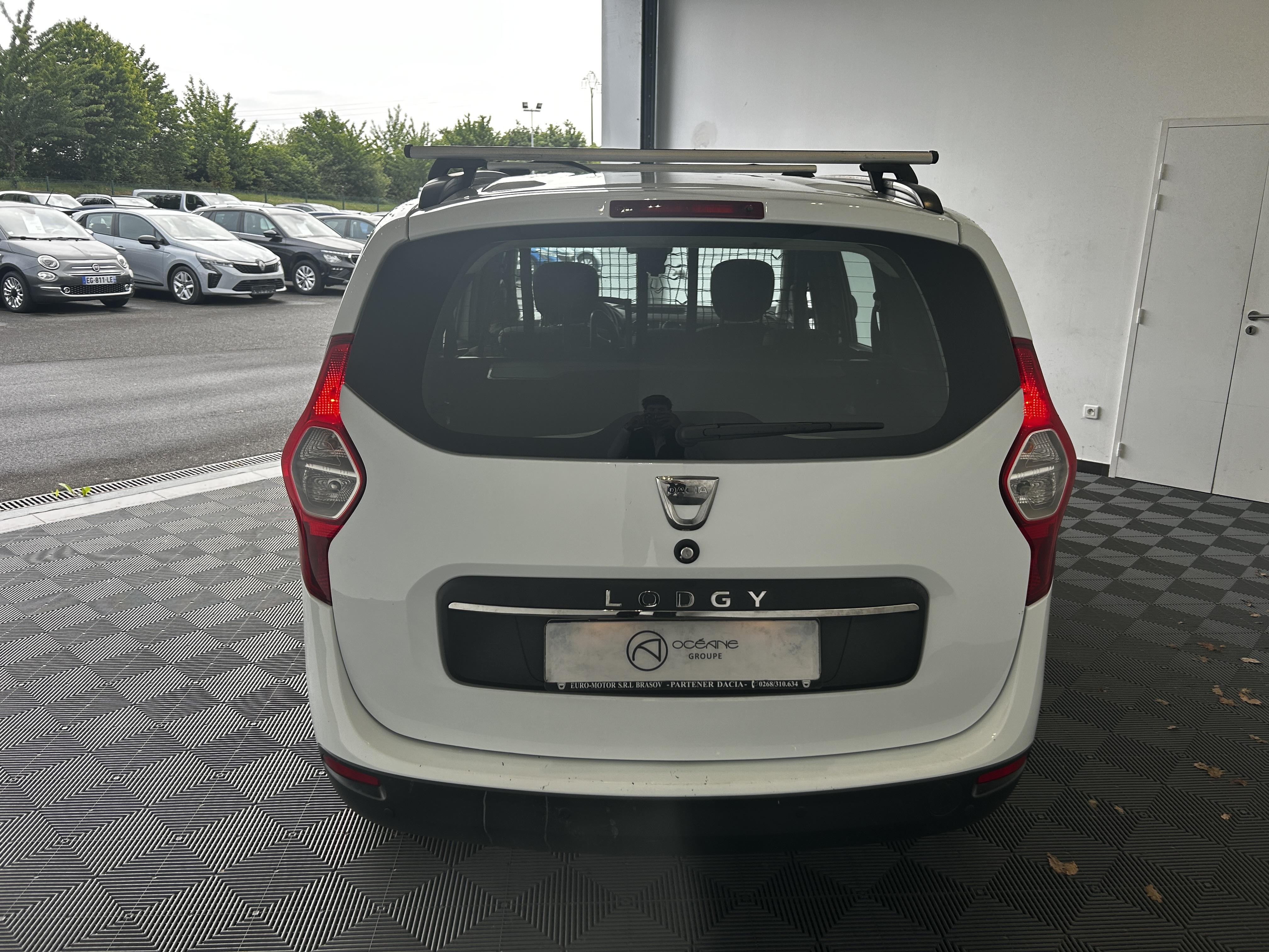 DACIA Lodgy Blue dCi 95 5 places Essentiel - Véhicule Occasion - Océane Auto DACIA Lodgy Blue dCi 95 5 places Essentiel - Véhicule Occasion Océane Auto