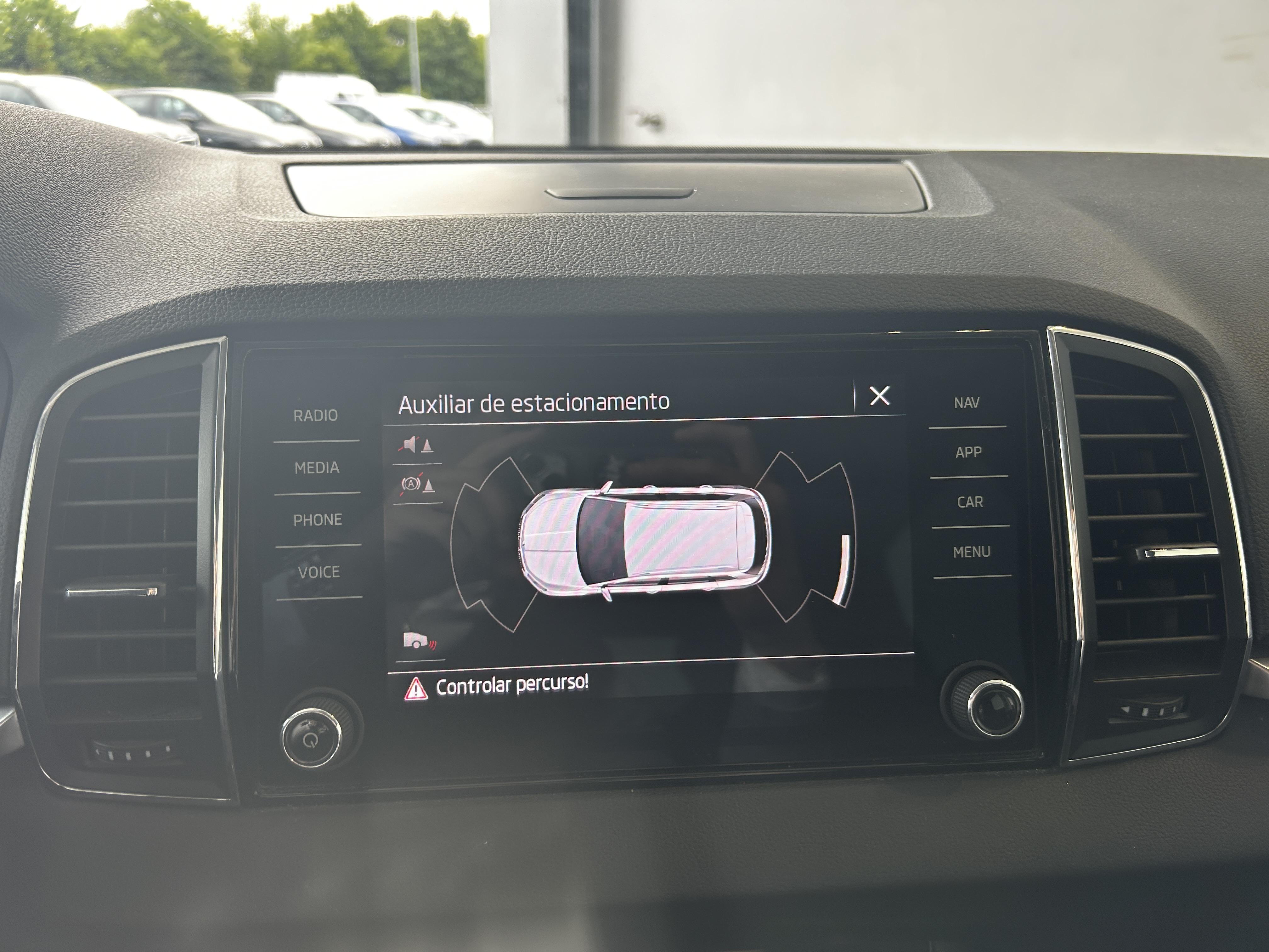 SKODA Karoq 1.5 TSI 150 ch ACT Ambition - Véhicule Occasion - Océane Auto SKODA Karoq 1.5 TSI 150 ch ACT Ambition - Véhicule Occasion Océane Auto