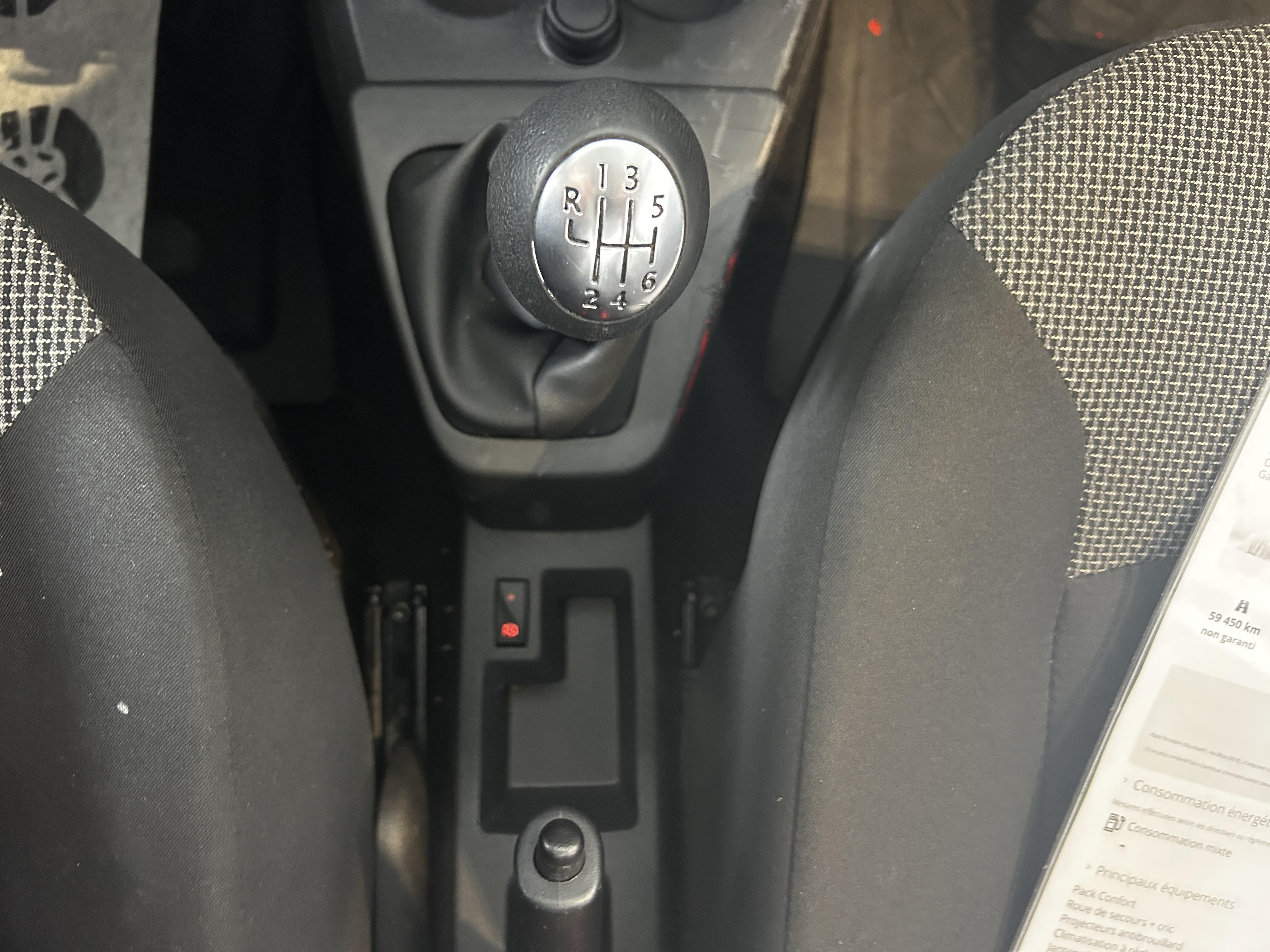 DACIA Lodgy Blue dCi 95 5 places Essentiel - Véhicule Occasion - Océane Auto DACIA Lodgy Blue dCi 95 5 places Essentiel - Véhicule Occasion Océane Auto