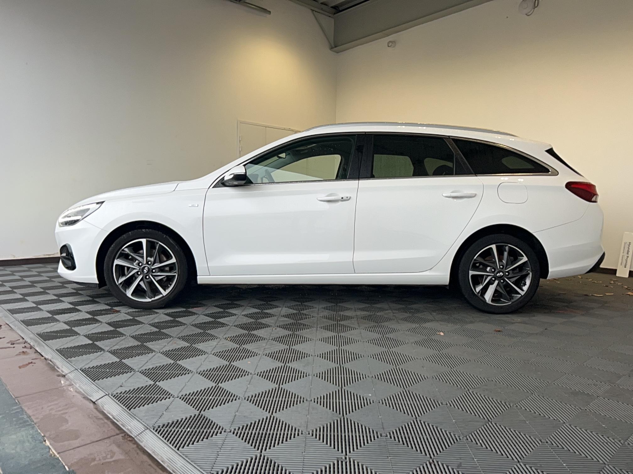 HYUNDAI i30 SW 1.0 T-GDi 120 iBVM6 Hybrid 48V Creative - Véhicule Occasion - Océane Auto HYUNDAI i30 SW 1.0 T-GDi 120 iBVM6 Hybrid 48V Creative - Véhicule Occasion Océane Auto
