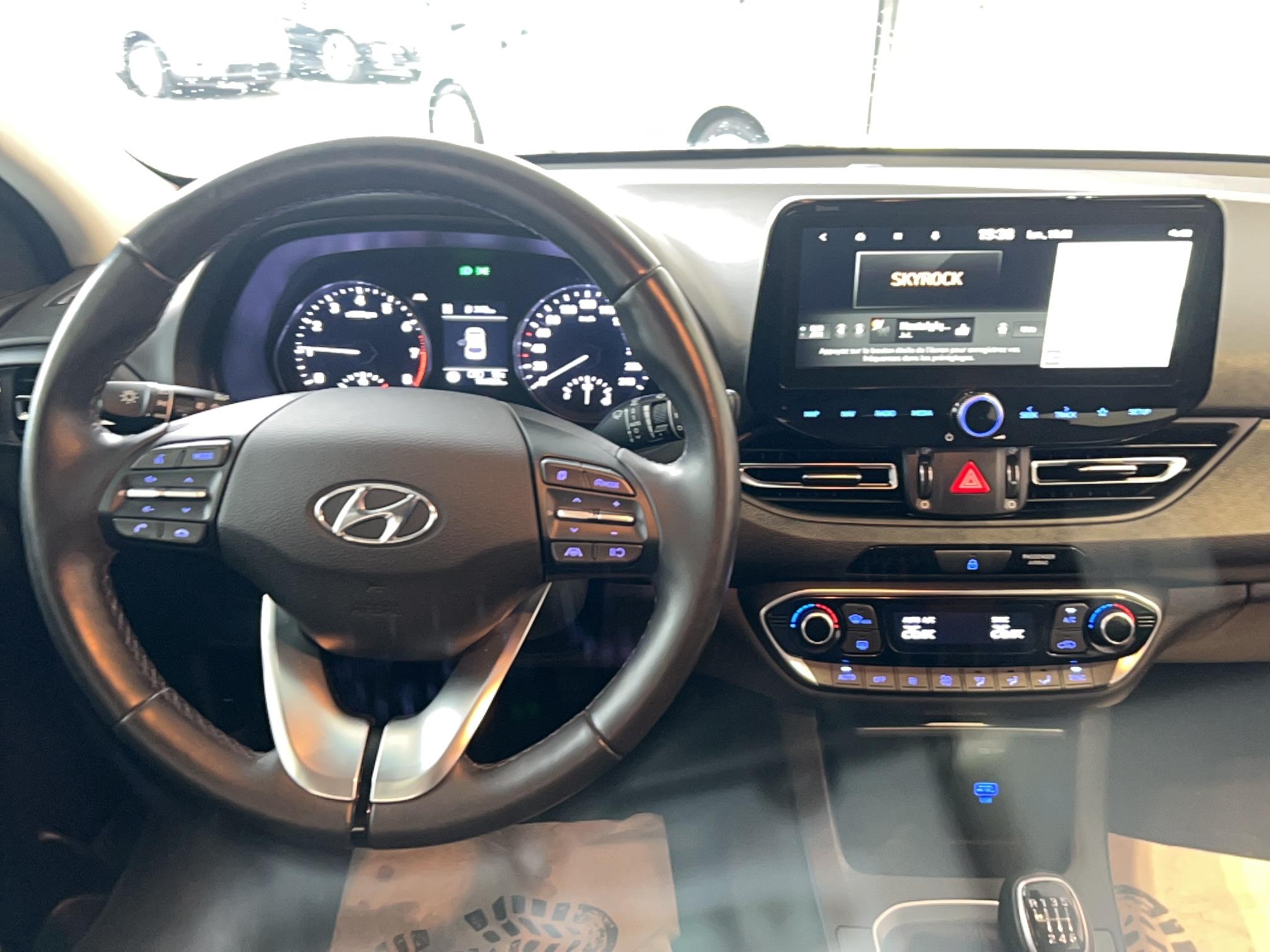 HYUNDAI i30 SW 1.0 T-GDi 120 iBVM6 Hybrid 48V Creative - Véhicule Occasion - Océane Auto HYUNDAI i30 SW 1.0 T-GDi 120 iBVM6 Hybrid 48V Creative - Véhicule Occasion Océane Auto
