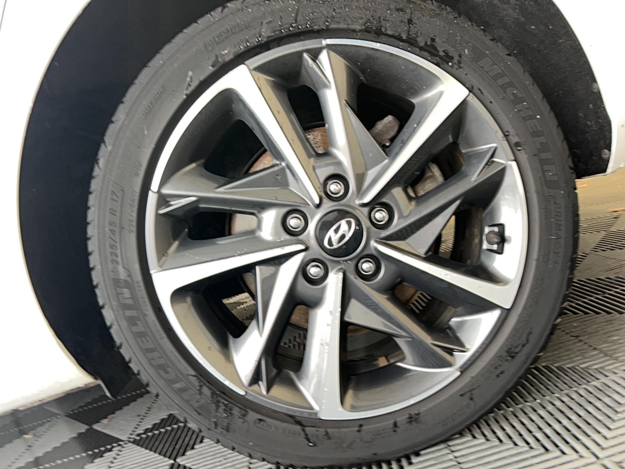 HYUNDAI i30 SW 1.0 T-GDi 120 iBVM6 Hybrid 48V Creative - Véhicule Occasion - Océane Auto HYUNDAI i30 SW 1.0 T-GDi 120 iBVM6 Hybrid 48V Creative - Véhicule Occasion Océane Auto