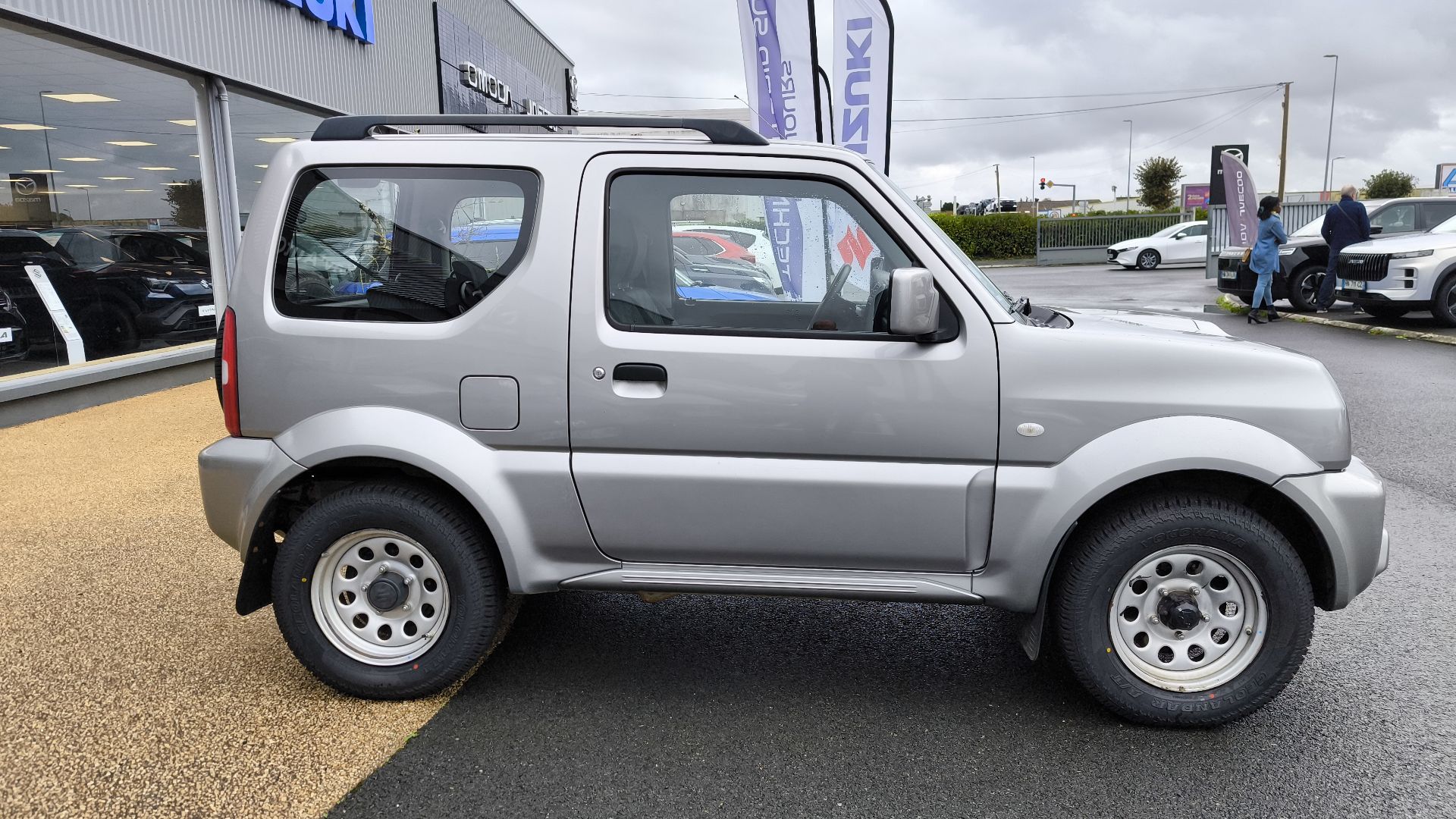 SUZUKI Jimny 1.3i VVT JLX A - Véhicule Occasion - Océane Auto SUZUKI Jimny 1.3i VVT JLX A - Véhicule Occasion Océane Auto
