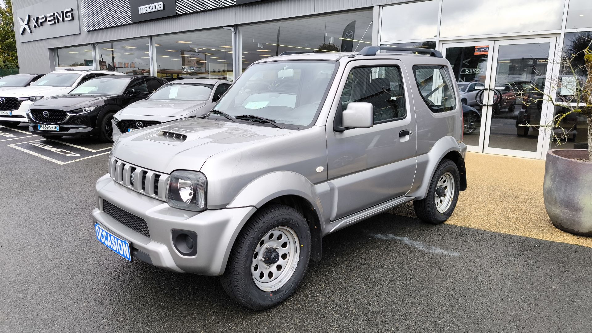 SUZUKI Jimny 1.3i VVT JLX A - Véhicule Occasion - Océane Auto SUZUKI Jimny 1.3i VVT JLX A - Véhicule Occasion Océane Auto