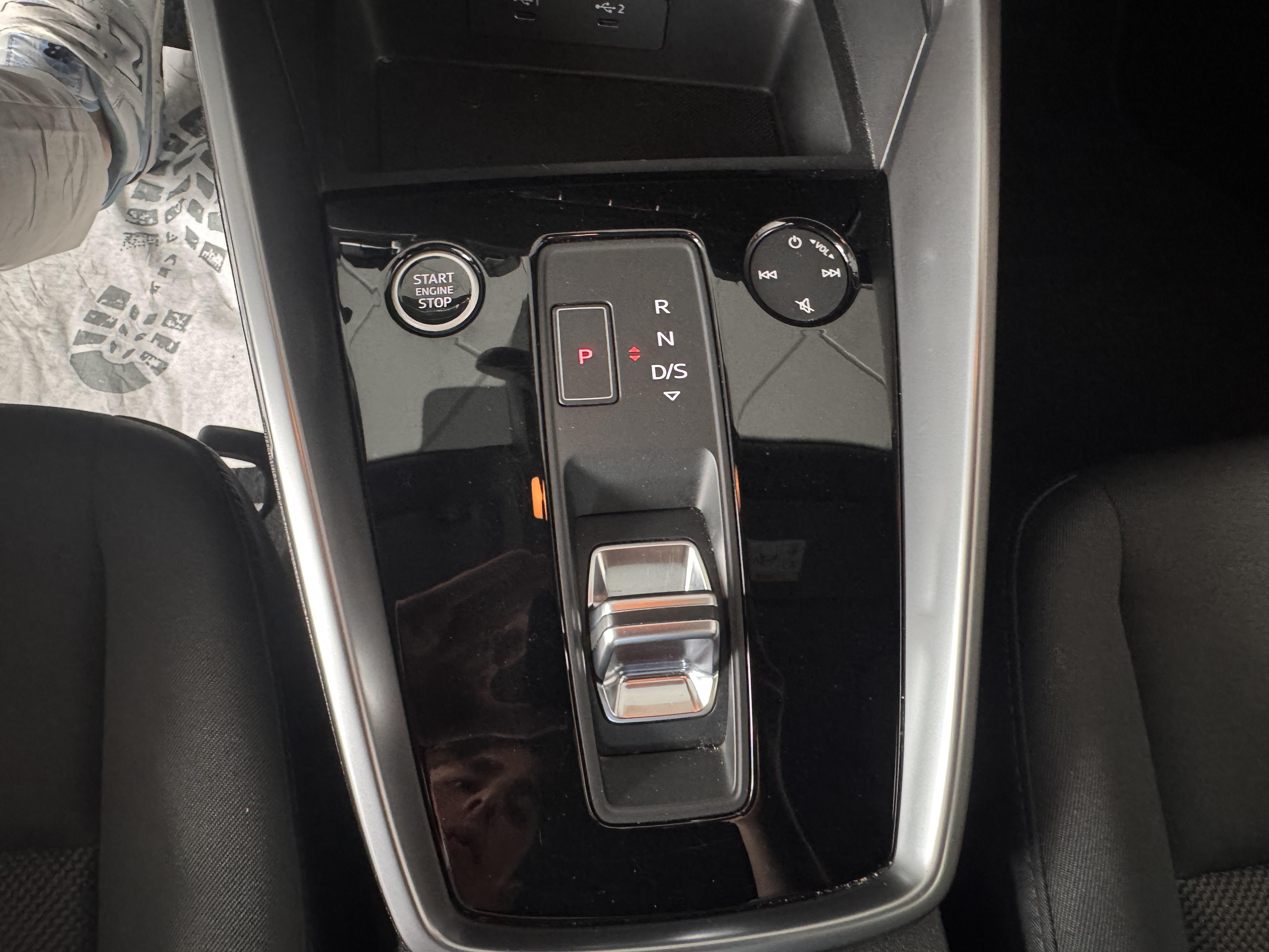 AUDI A3 Sportback 30 TFSI 116 S tronic 7 Design - Véhicule Occasion Océane Auto