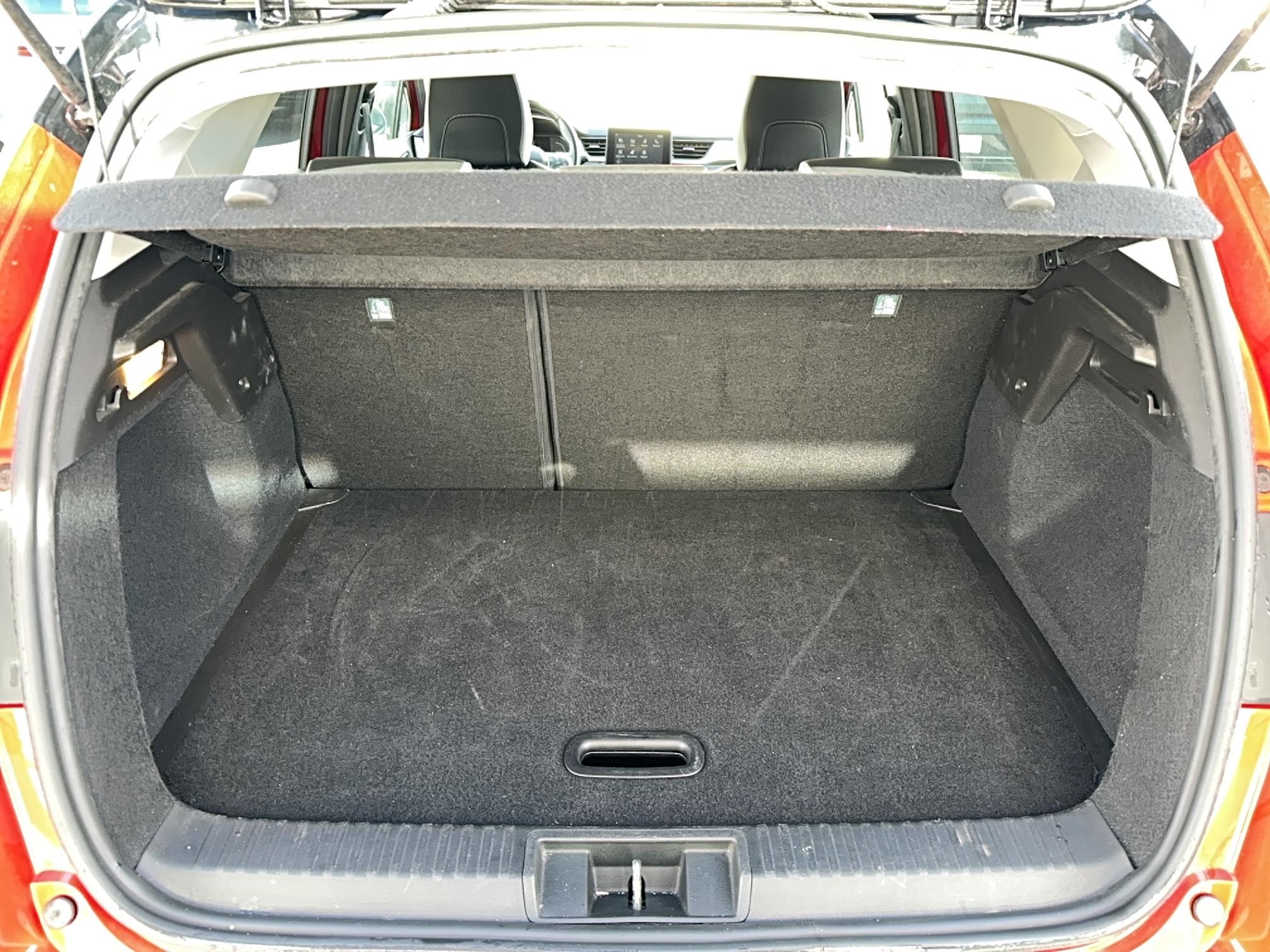 RENAULT Captur TCe 90 - 21 Zen - Véhicule Occasion - Océane Auto RENAULT Captur TCe 90 - 21 Zen - Véhicule Occasion Océane Auto