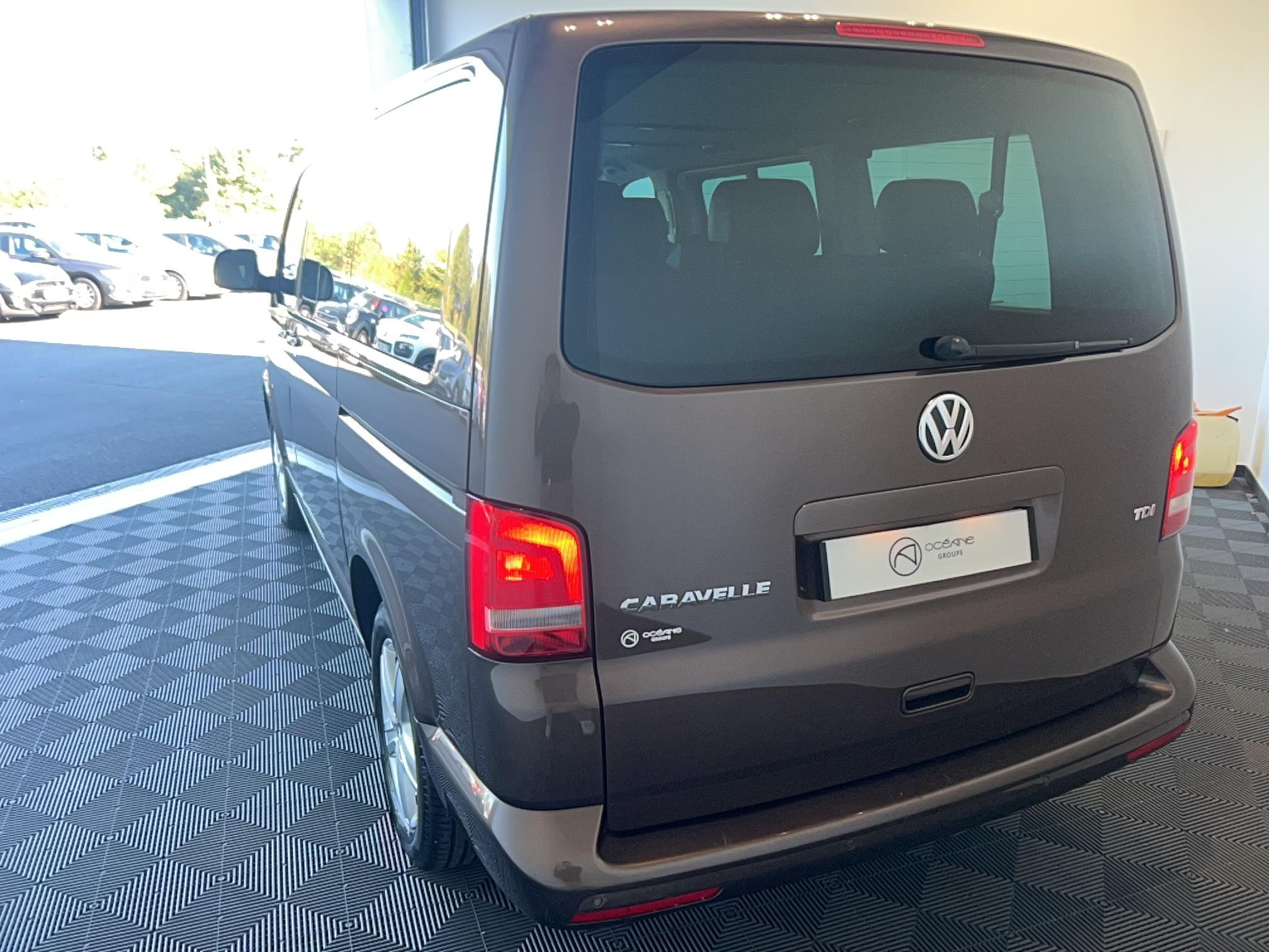 VOLKSWAGEN UTILITAIRES Caravelle 2.0 BiTDI 180 Courte Confortline - Véhicule Occasion Océane Auto