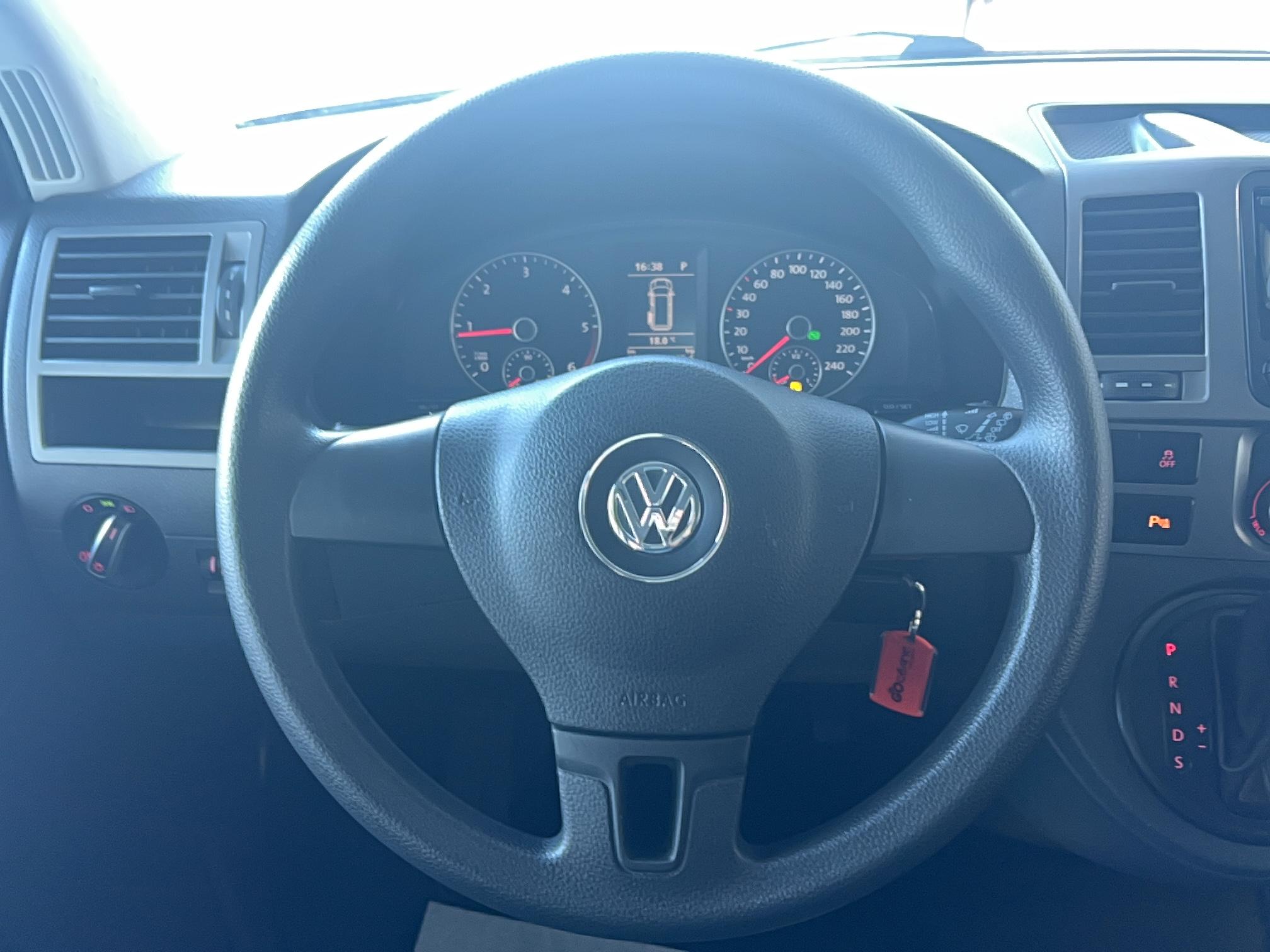 VOLKSWAGEN UTILITAIRES Caravelle 2.0 BiTDI 180 Courte Confortline - Véhicule Occasion Océane Auto