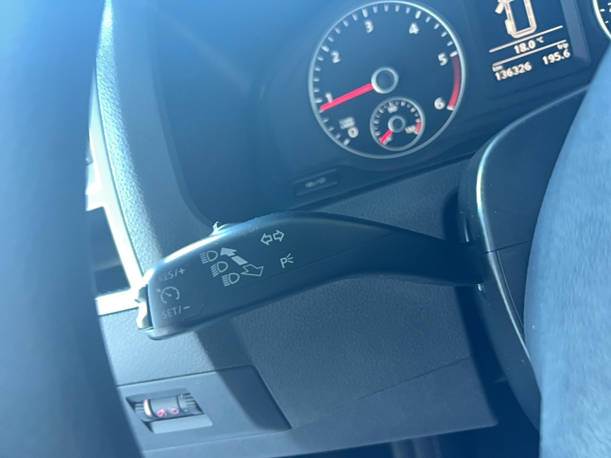 VOLKSWAGEN UTILITAIRES Caravelle 2.0 BiTDI 180 Courte Confortline - Véhicule Occasion Océane Auto
