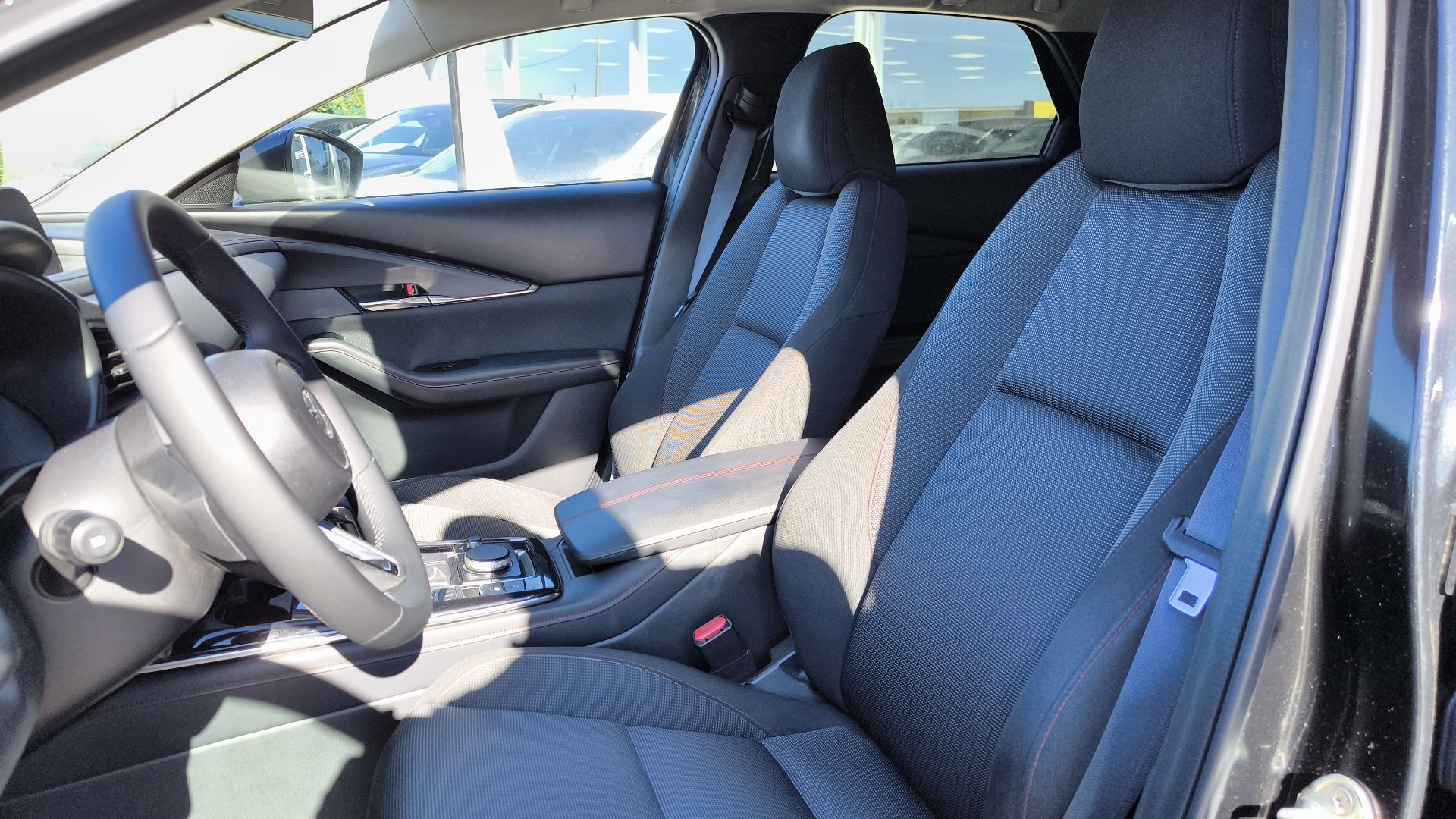 MAZDA CX-30 2.0L e-SKYACTIV X M Hybrid 186 ch 4x2 BVA6 Homura - Véhicule Occasion Océane Auto