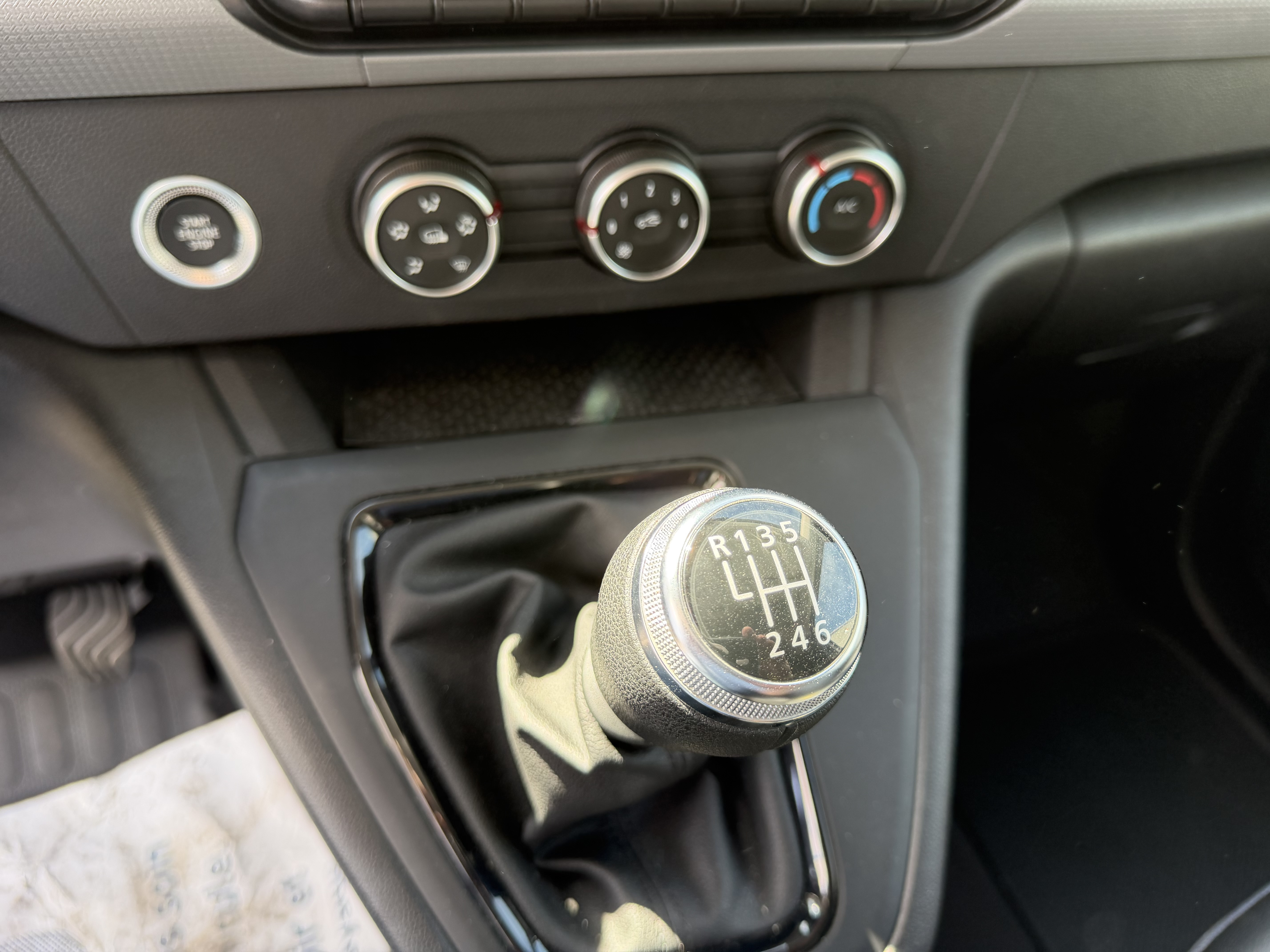 NISSAN TOWNSTAR FOURGON L1 TCE 130 BVM N-CONNECTA - Véhicule Occasion Océane Auto