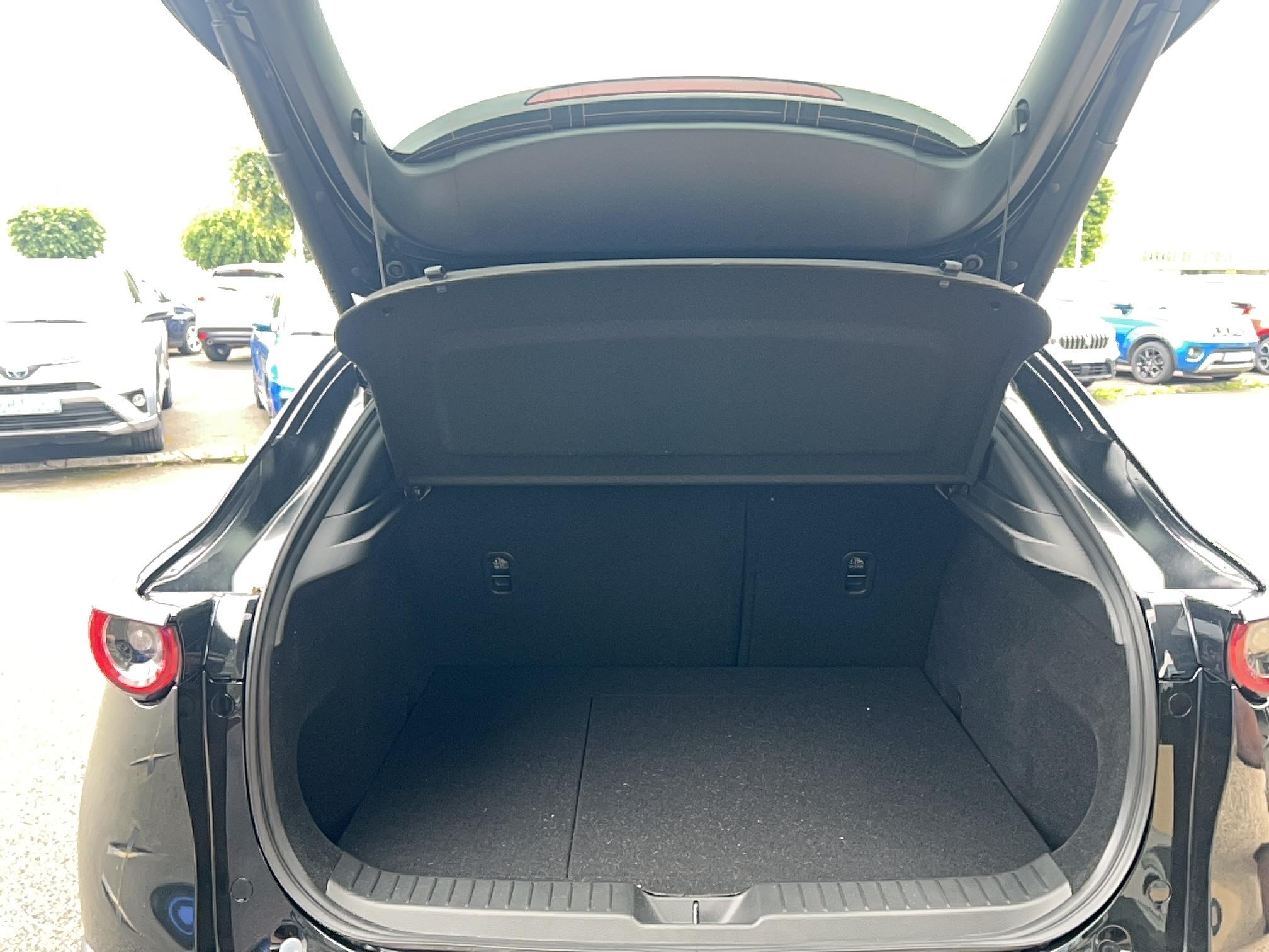 MAZDA CX-30 2.0L e-SKYACTIV X M Hybrid 186 ch 4x2 BVA6 Homura - Véhicule Occasion - Océane Auto MAZDA CX-30 2.0L e-SKYACTIV X M Hybrid 186 ch 4x2 BVA6 Homura - Véhicule Occasion Océane Auto