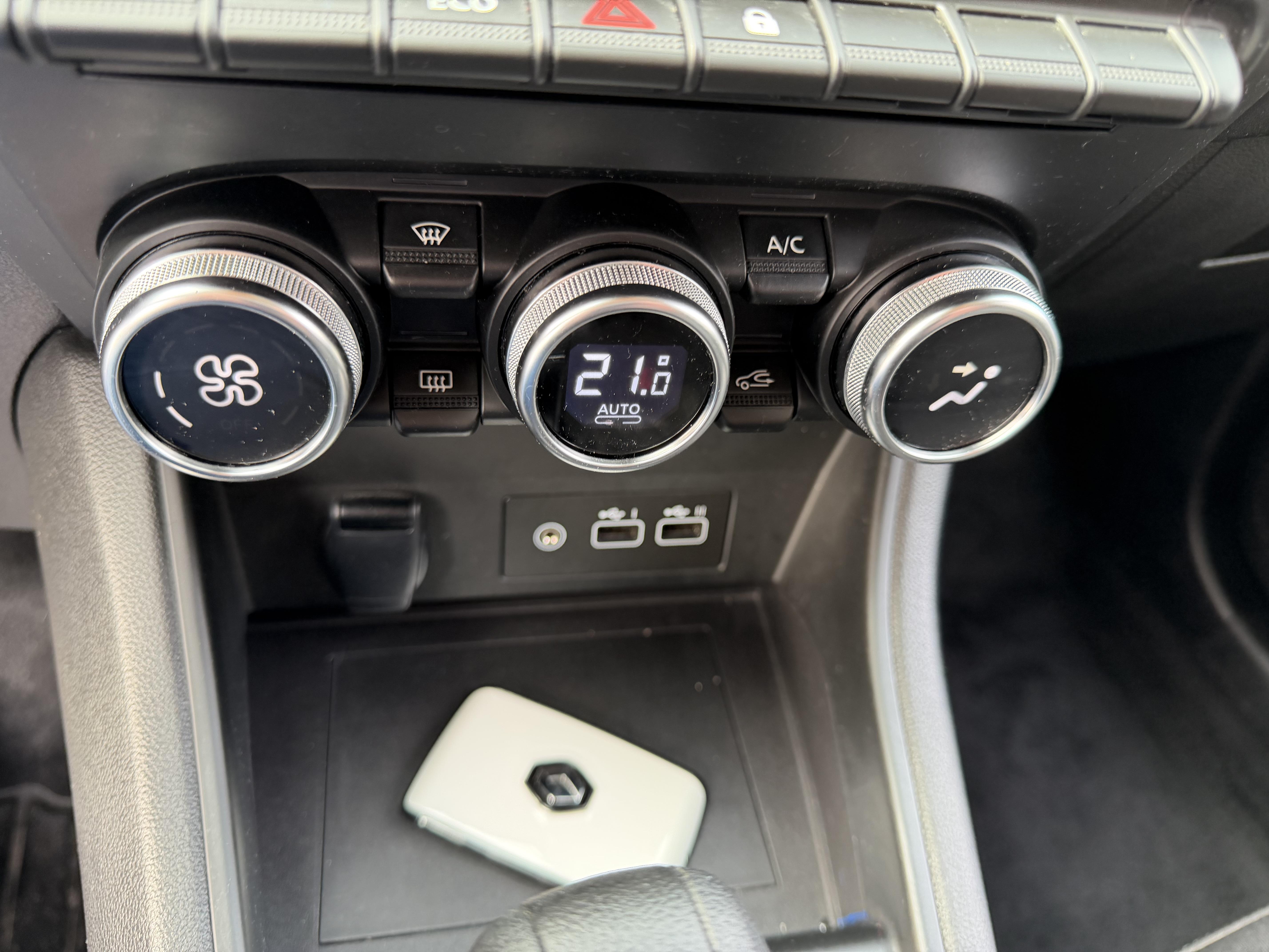 RENAULT Captur E-Tech hybride 145 Evolution - Véhicule Occasion - Océane Auto RENAULT Captur E-Tech hybride 145 Evolution - Véhicule Occasion Océane Auto