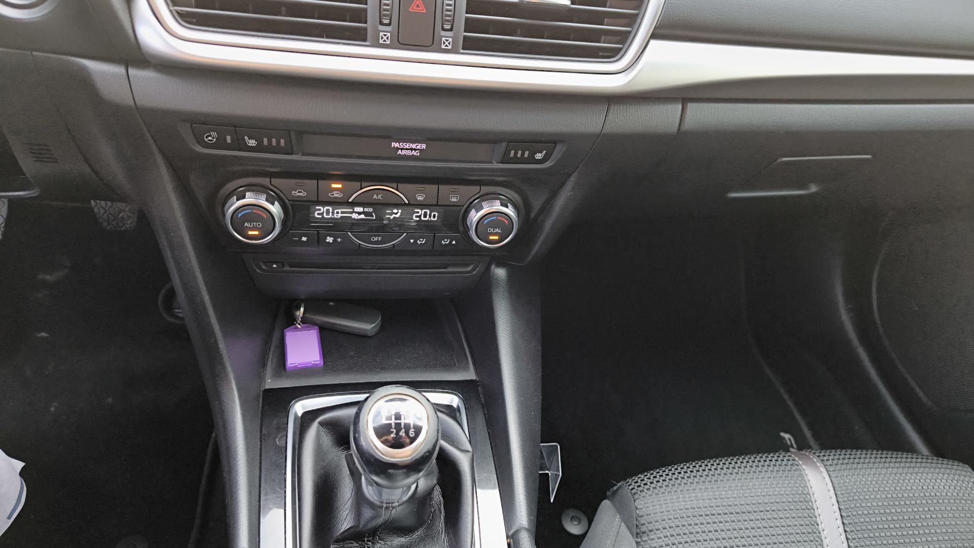 MAZDA Mazda3 2.0L SKYACTIV-G 120 ch Elegance - Véhicule Occasion - Océane Auto MAZDA Mazda3 2.0L SKYACTIV-G 120 ch Elegance - Véhicule Occasion Océane Auto