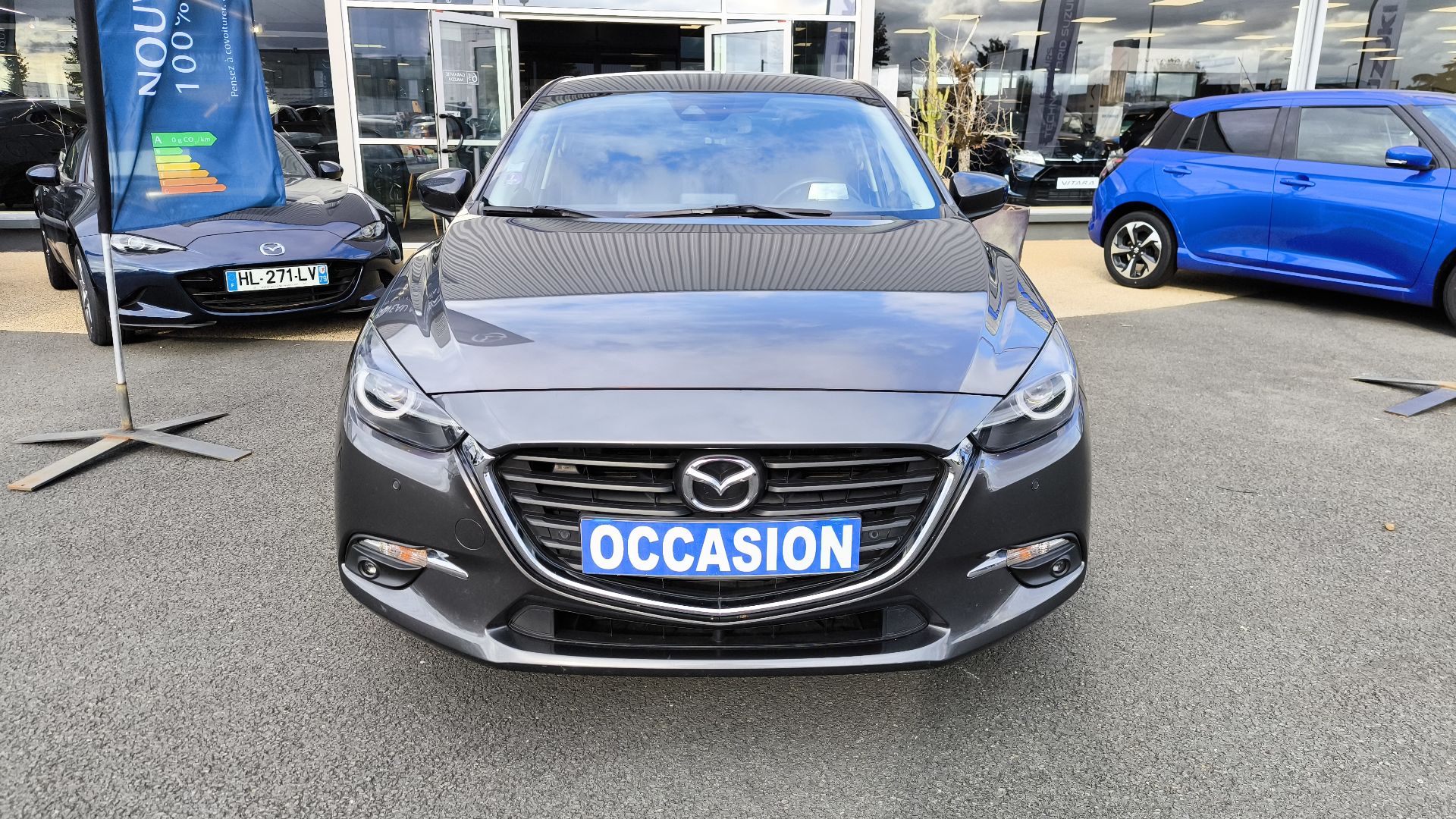MAZDA Mazda3 2.0L SKYACTIV-G 120 ch Elegance - Véhicule Occasion - Océane Auto MAZDA Mazda3 2.0L SKYACTIV-G 120 ch Elegance - Véhicule Occasion Océane Auto