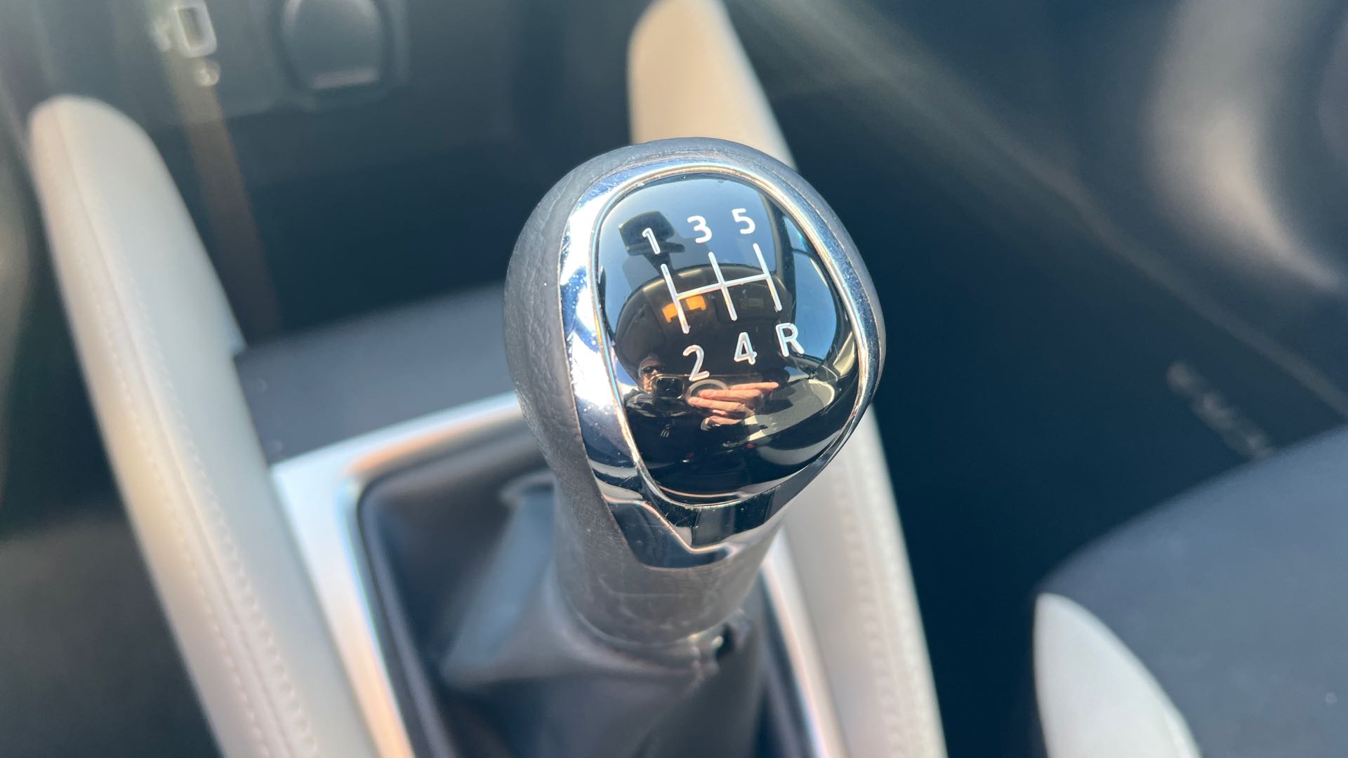 NISSAN Micra IG-T 100 N-Connecta - Véhicule Occasion Océane Auto