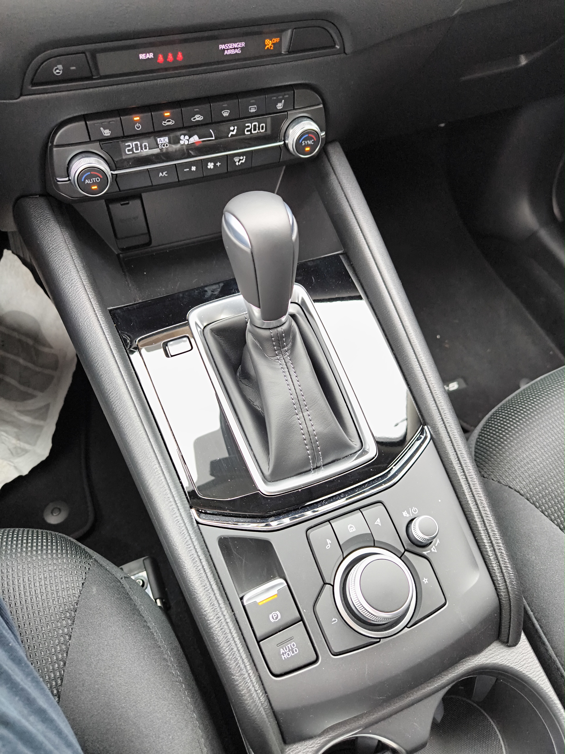 MAZDA CX-5 2.2L Skyactiv-D 150 ch 4x2 BVA6 Centre-Line - Véhicule Occasion - Océane Auto MAZDA CX-5 2.2L Skyactiv-D 150 ch 4x2 BVA6 Centre-Line - Véhicule Occasion Océane Auto