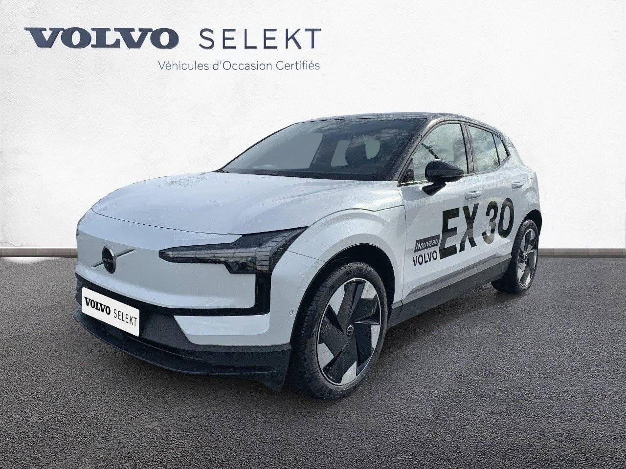 VOLVO EX30