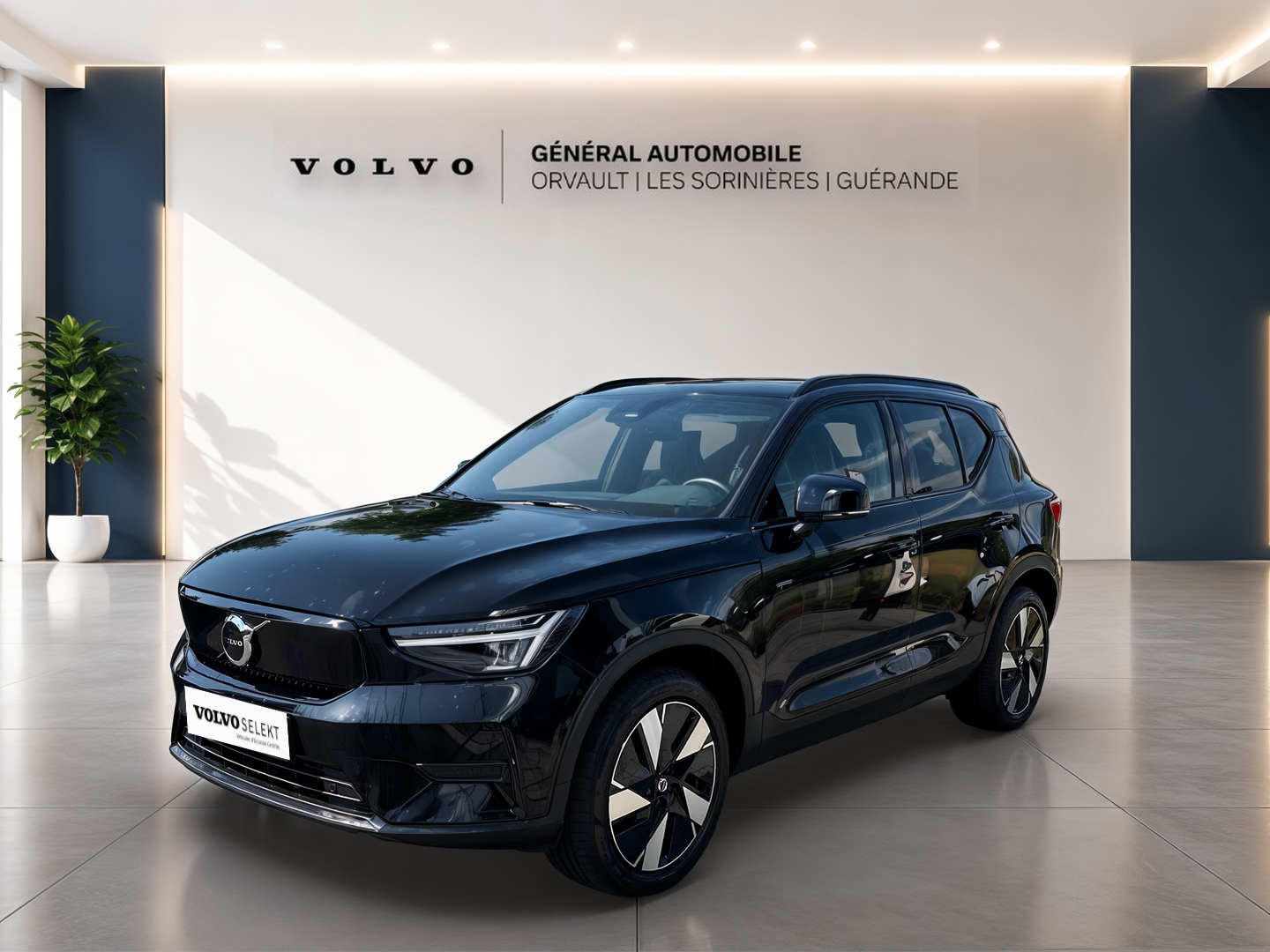 VOLVO EX40