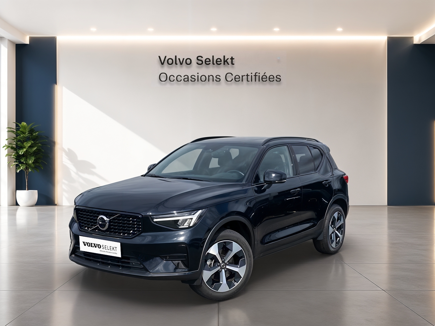 VOLVO XC40
