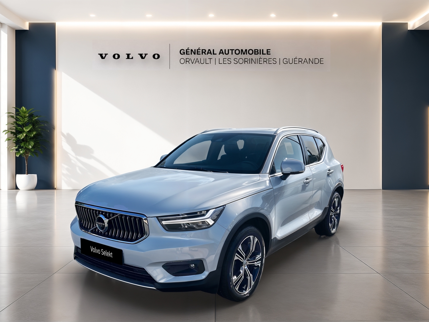 VOLVO XC40