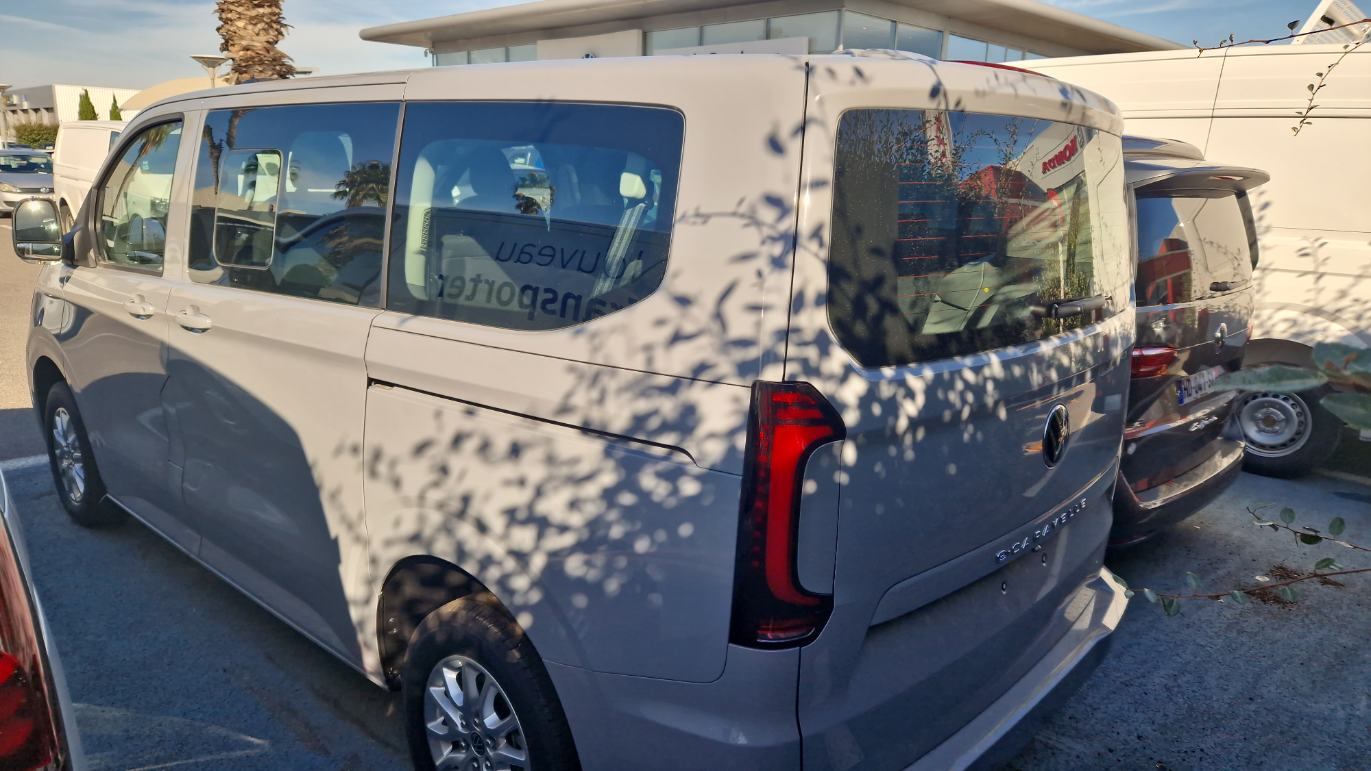 VOLKSWAGEN UTILITAIRES CARAVELLE 2025 E-Caravelle 7 L1 286 ch