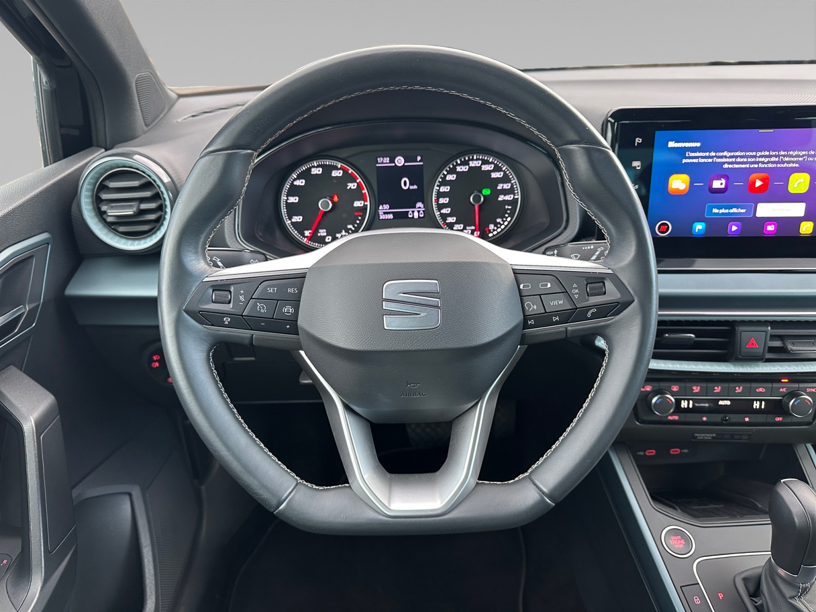 SEAT ARONA POSTE+DE+PILOTAGE