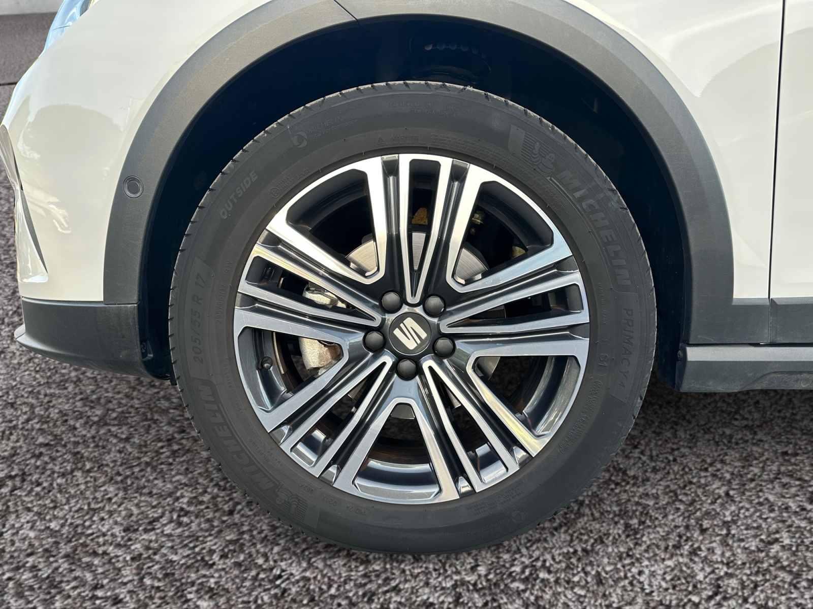 SEAT ARONA JANTE+AVANT+GAUCHE