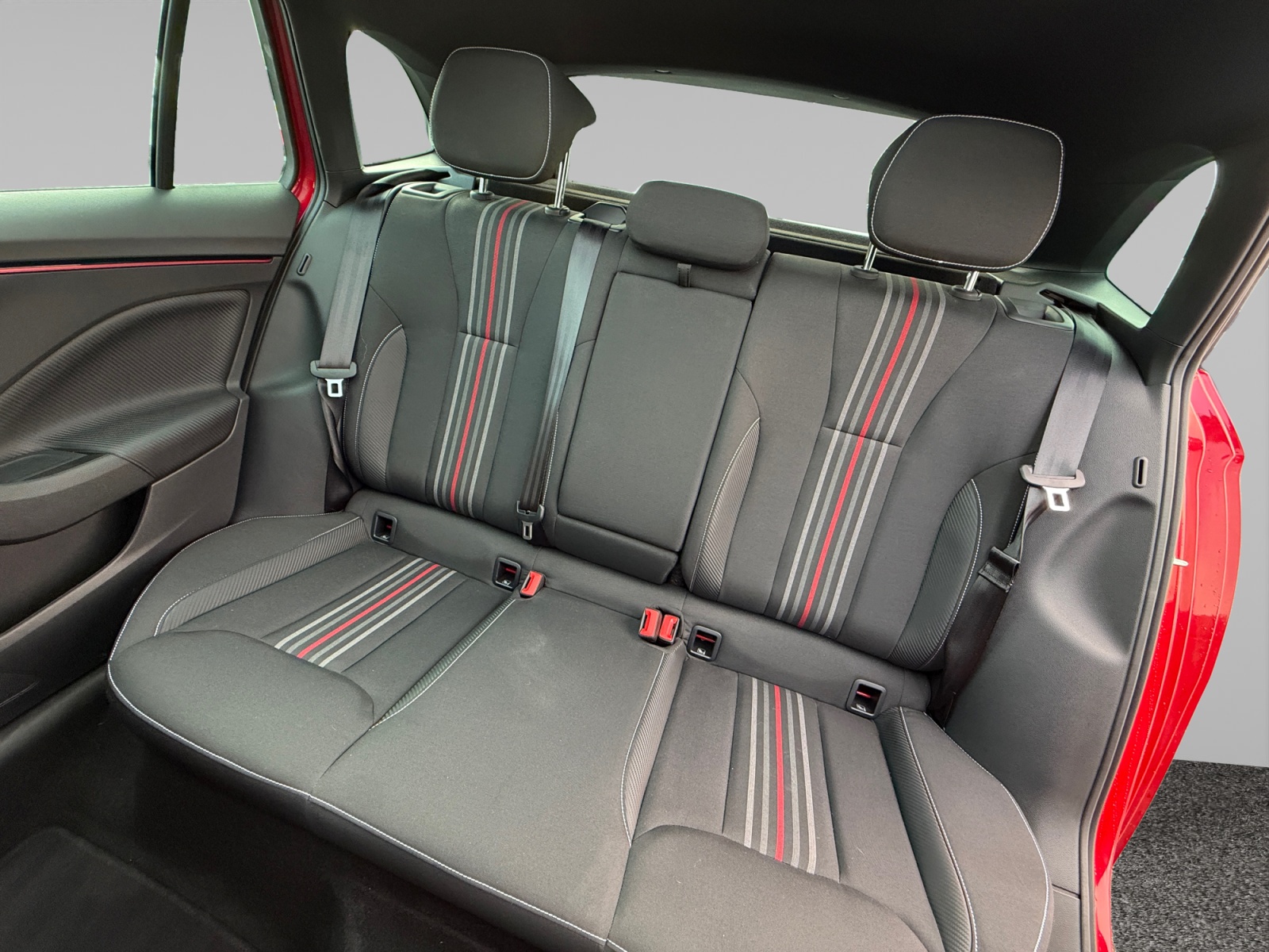 SKODA SCALA SIEGE+ARRIERE+GAUCHE