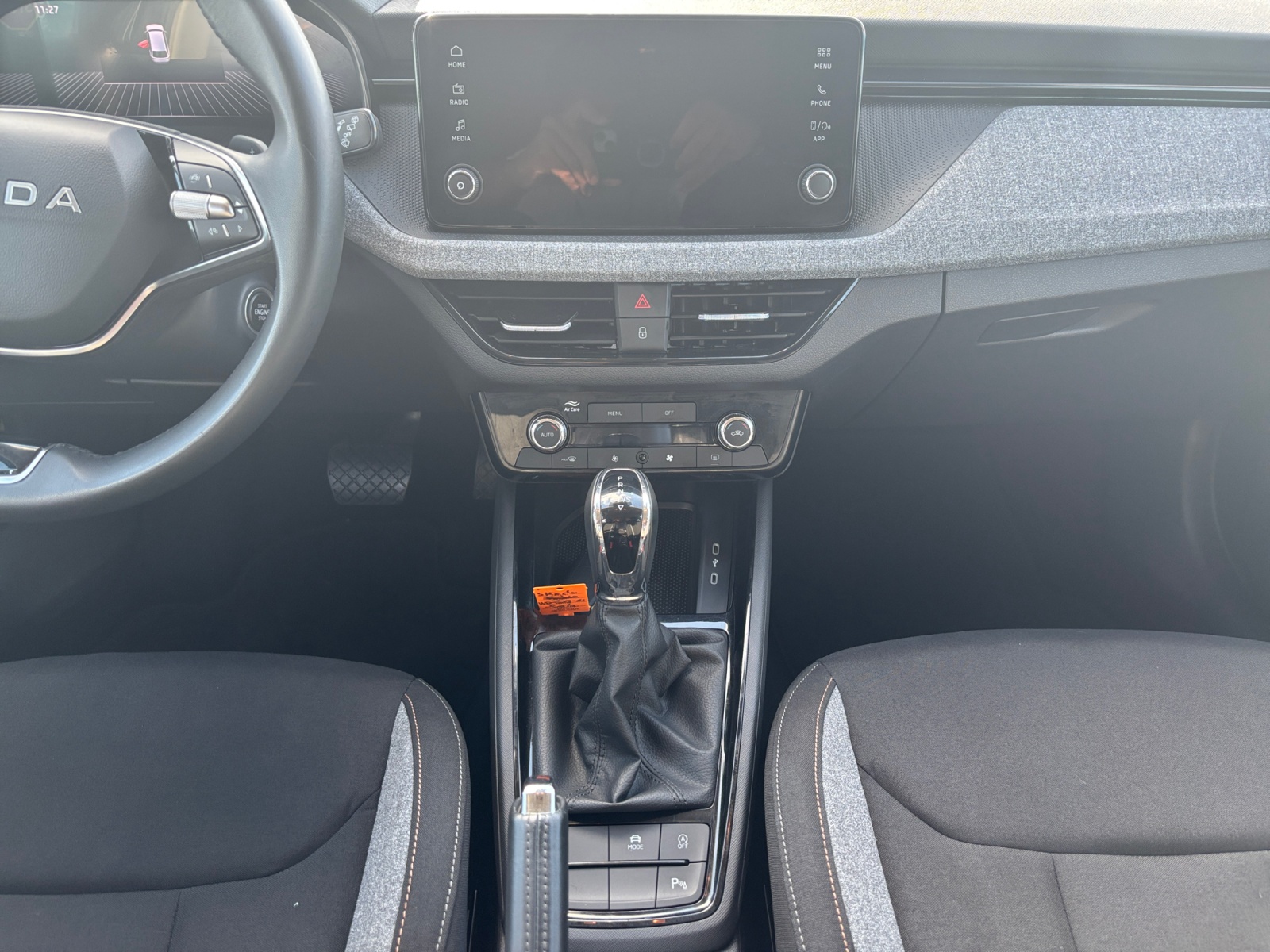 SKODA SCALA CONSOLE+CENTRALE