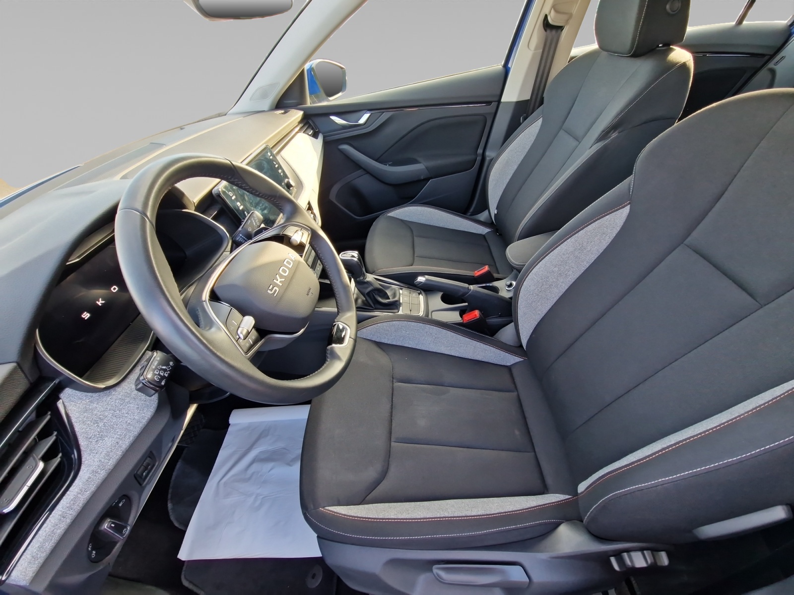 SKODA SCALA INTERIEUR+CONDUCTEUR