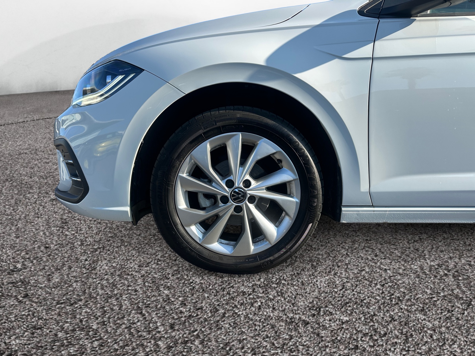 VOLKSWAGEN POLO JANTE+AVANT+GAUCHE
